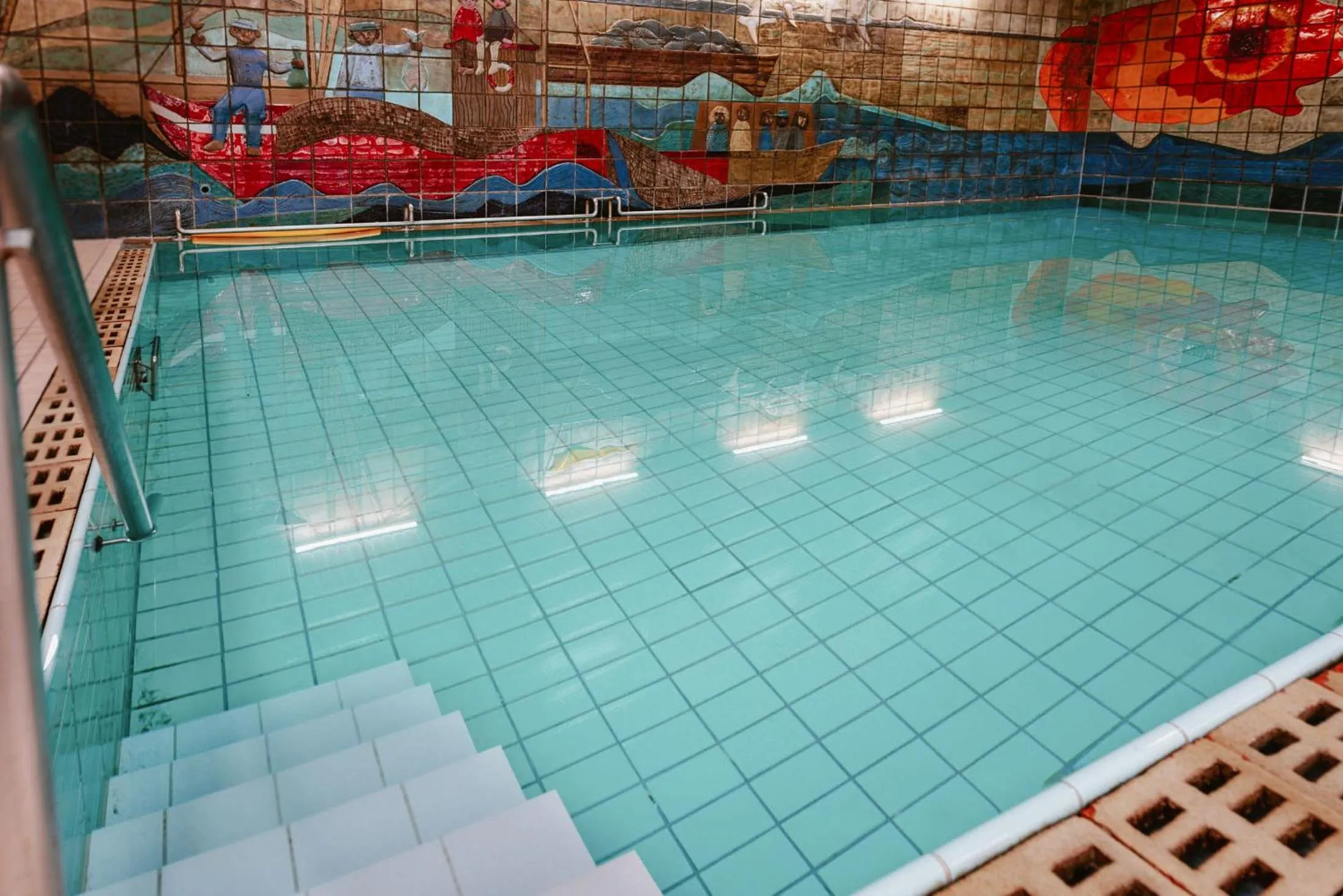 Swimming pool in Hotel das Miramar