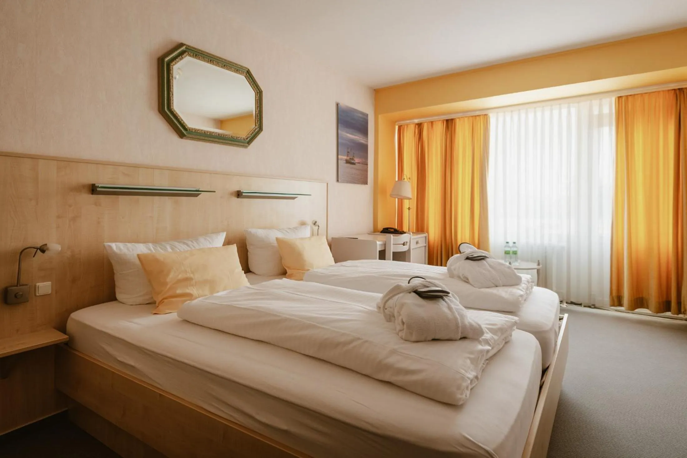 Photo of the whole room, Bed in Hotel das Miramar