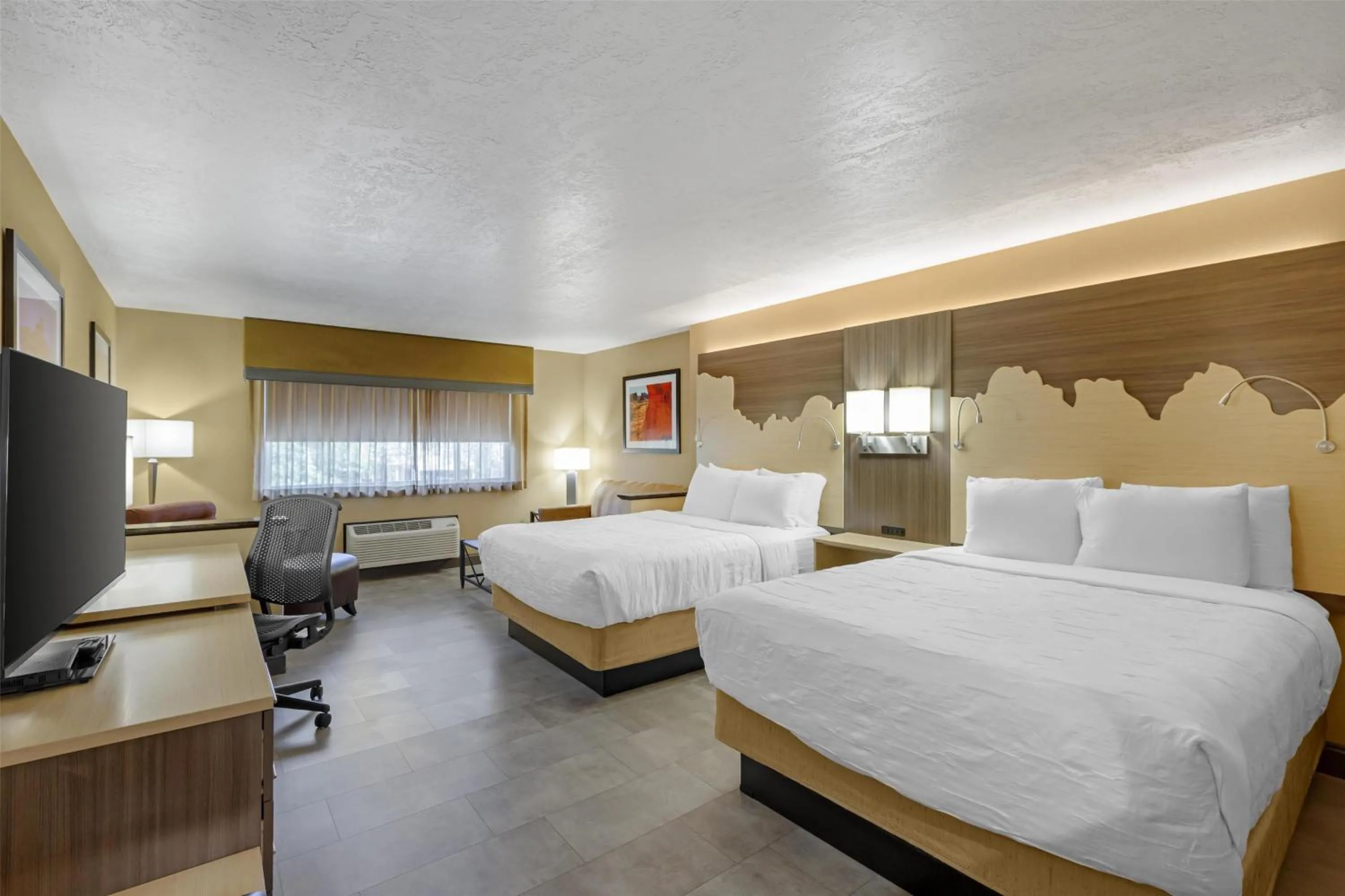 Photo of the whole room, Bed in Best Western Plus Canyonlands Inn