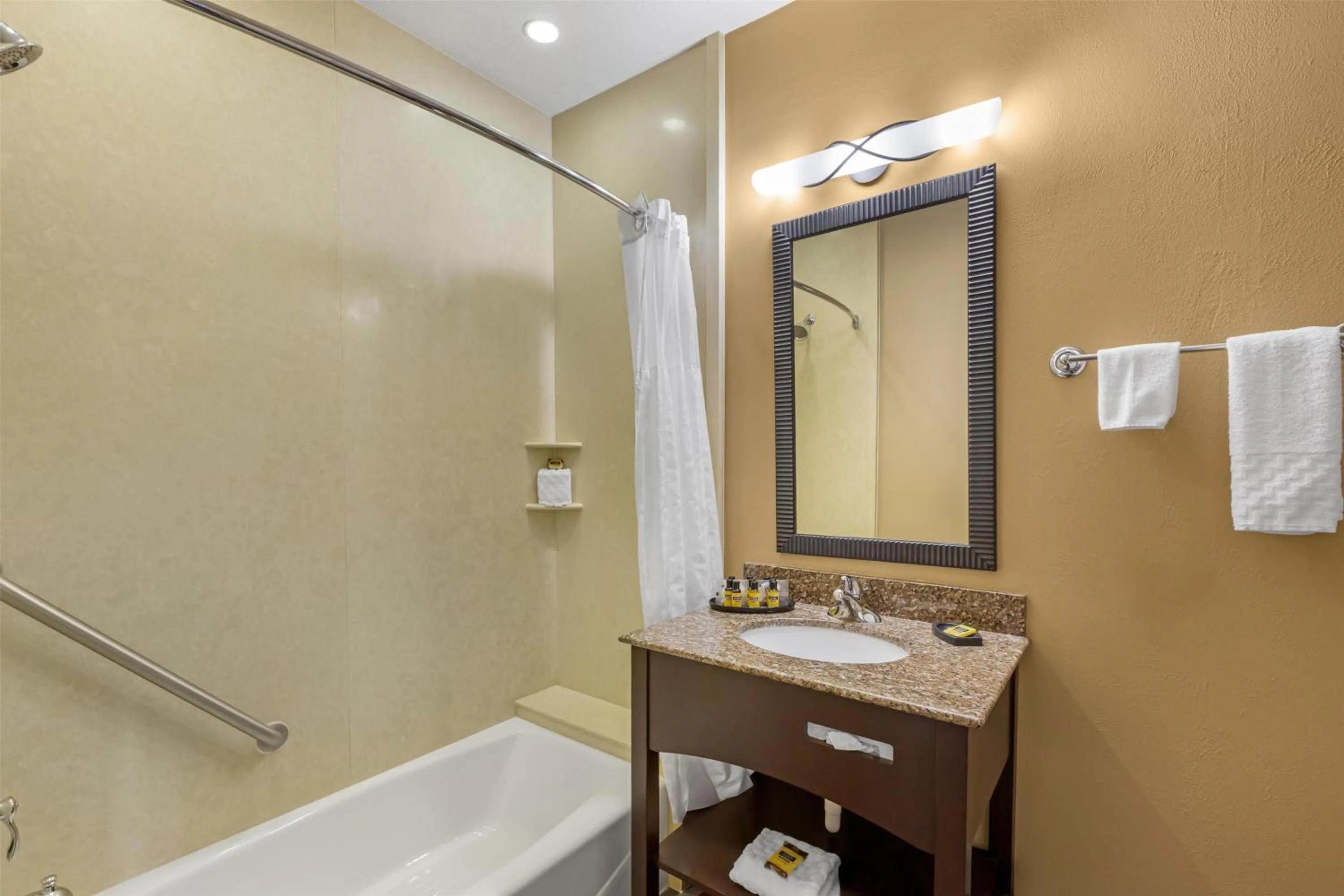 Bathroom in Best Western Plus Canyonlands Inn