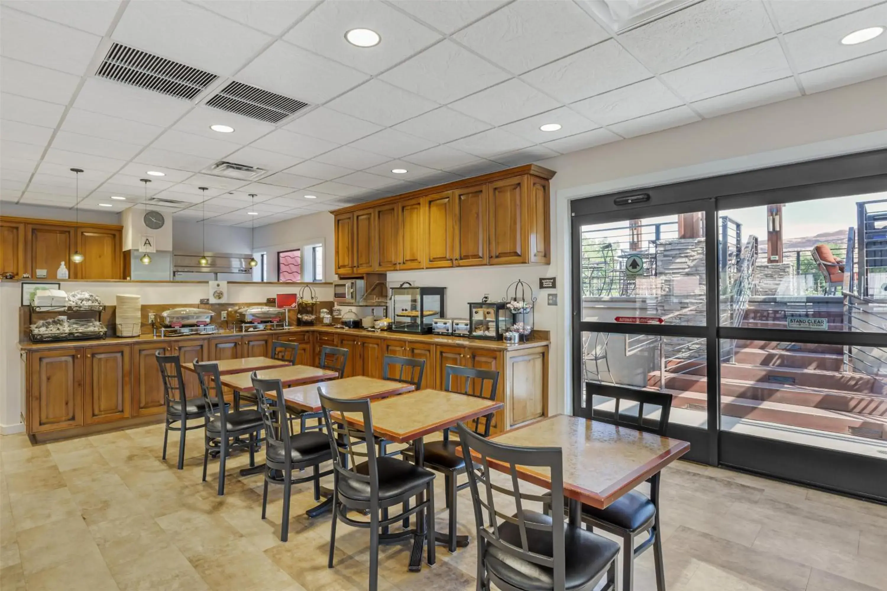 Breakfast in Best Western Plus Canyonlands Inn Breakfast in Best Western Plus Canyonlands Inn