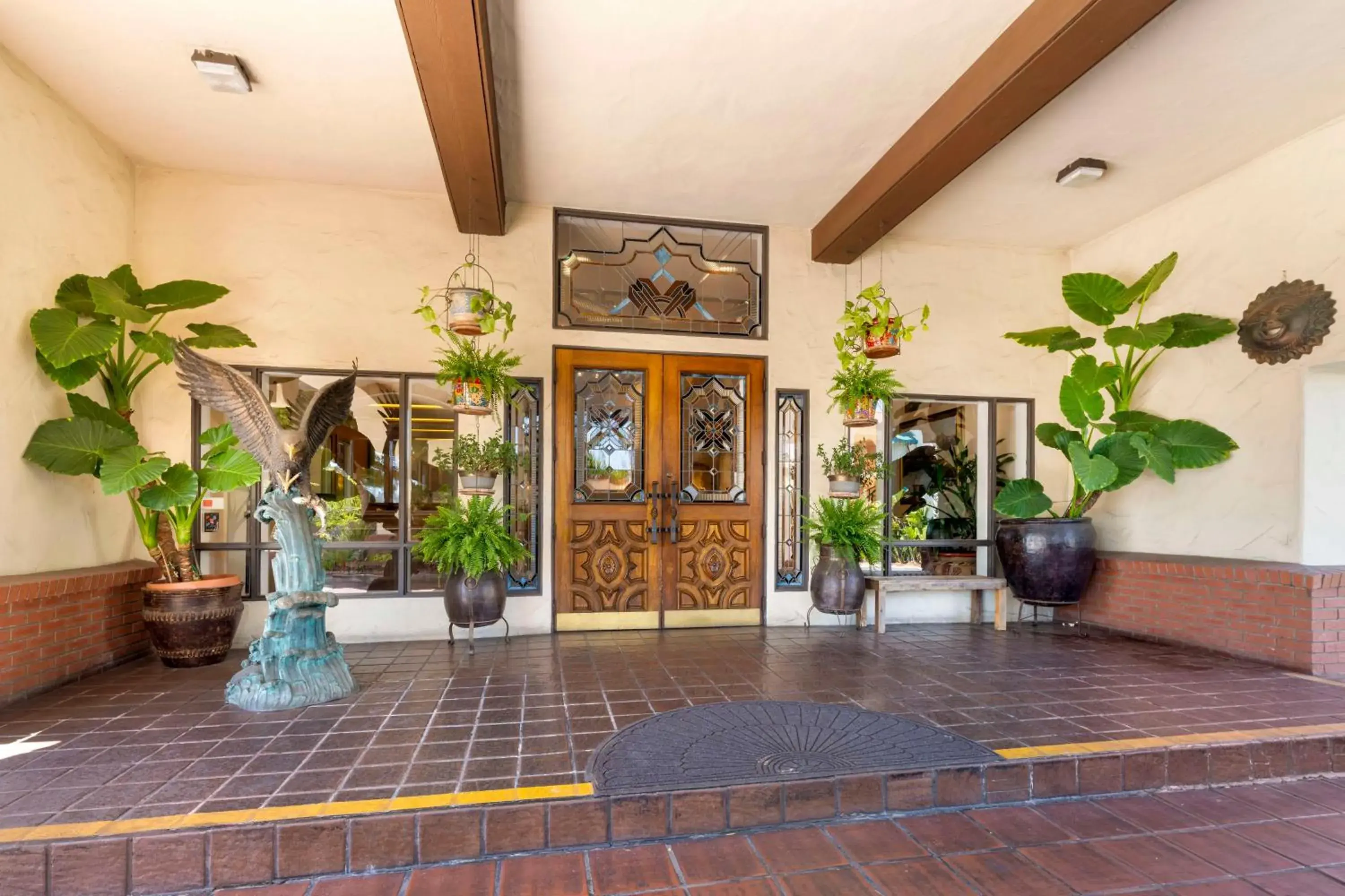 Property building in Best Western Casa Grande Inn Property building in Best Western Casa Grande Inn