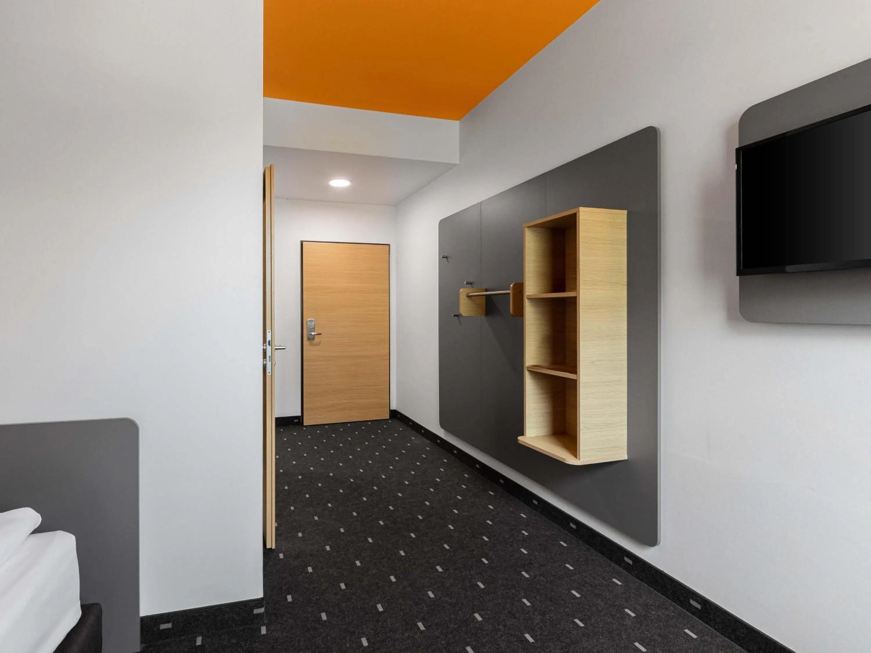 Lobby or reception in B&B Hotel Essen-City