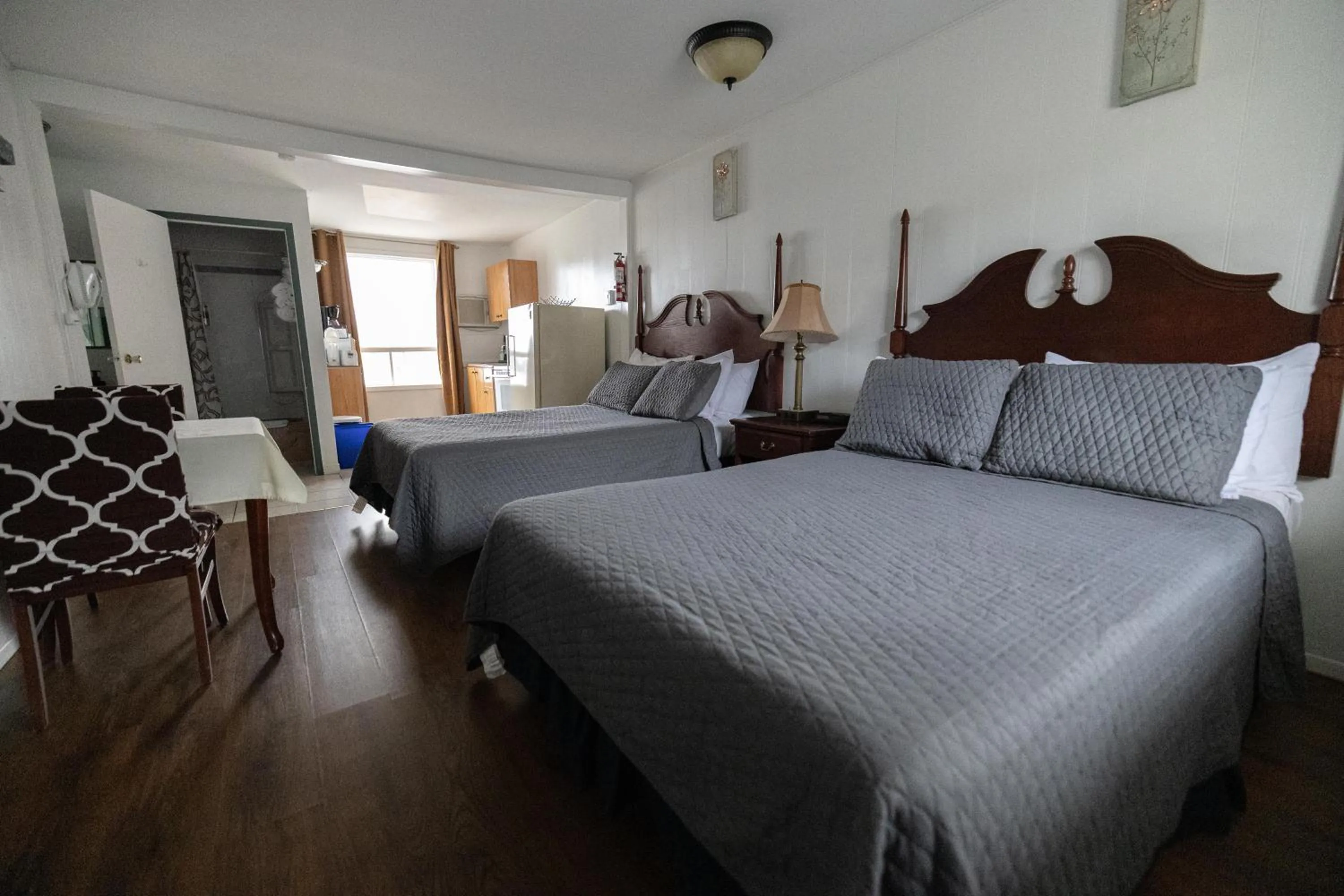 Photo of the whole room, Bed in Motel Deblois