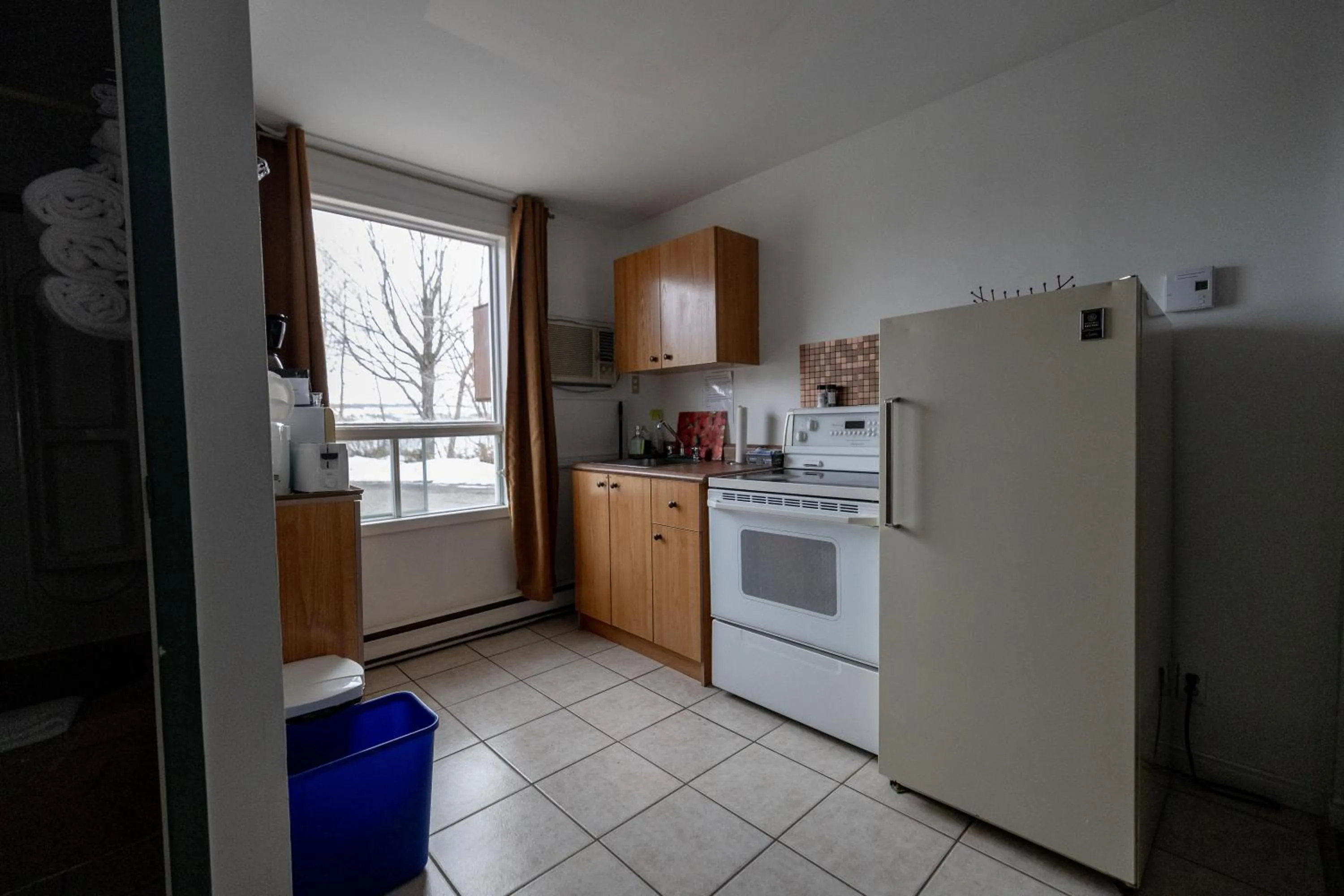 Kitchen or kitchenette in Motel Deblois