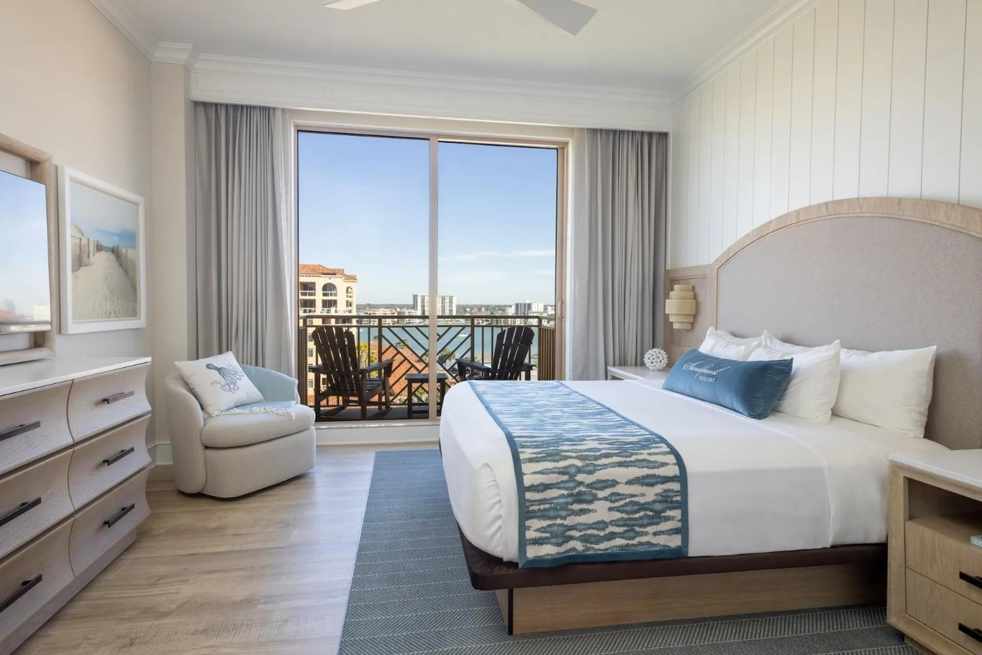 Bedroom, Bed in Sandpearl Resort Private Beach