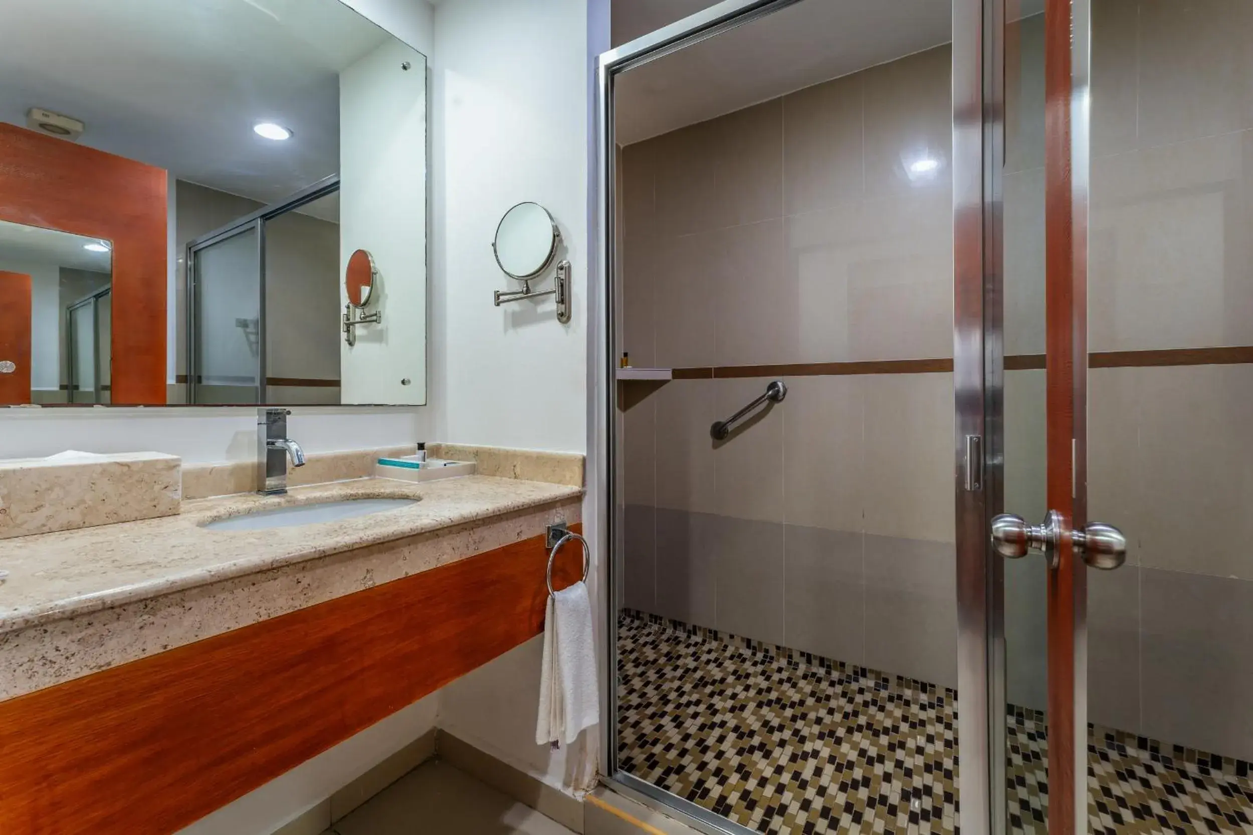 Executive Double Room in Hotel La Venta Inn Villahermosa Executive Double Room in Hotel La Venta Inn Villahermosa