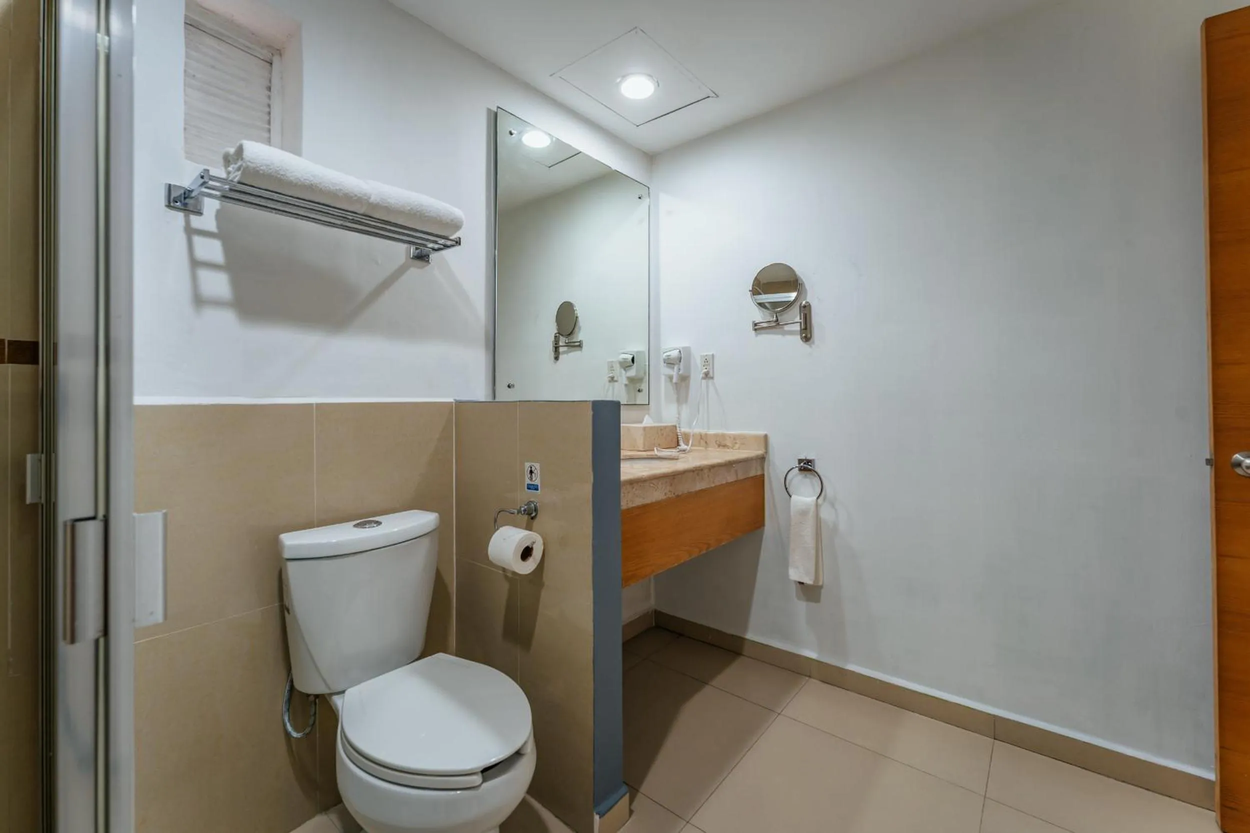 Bathroom in Hotel La Venta Inn Villahermosa