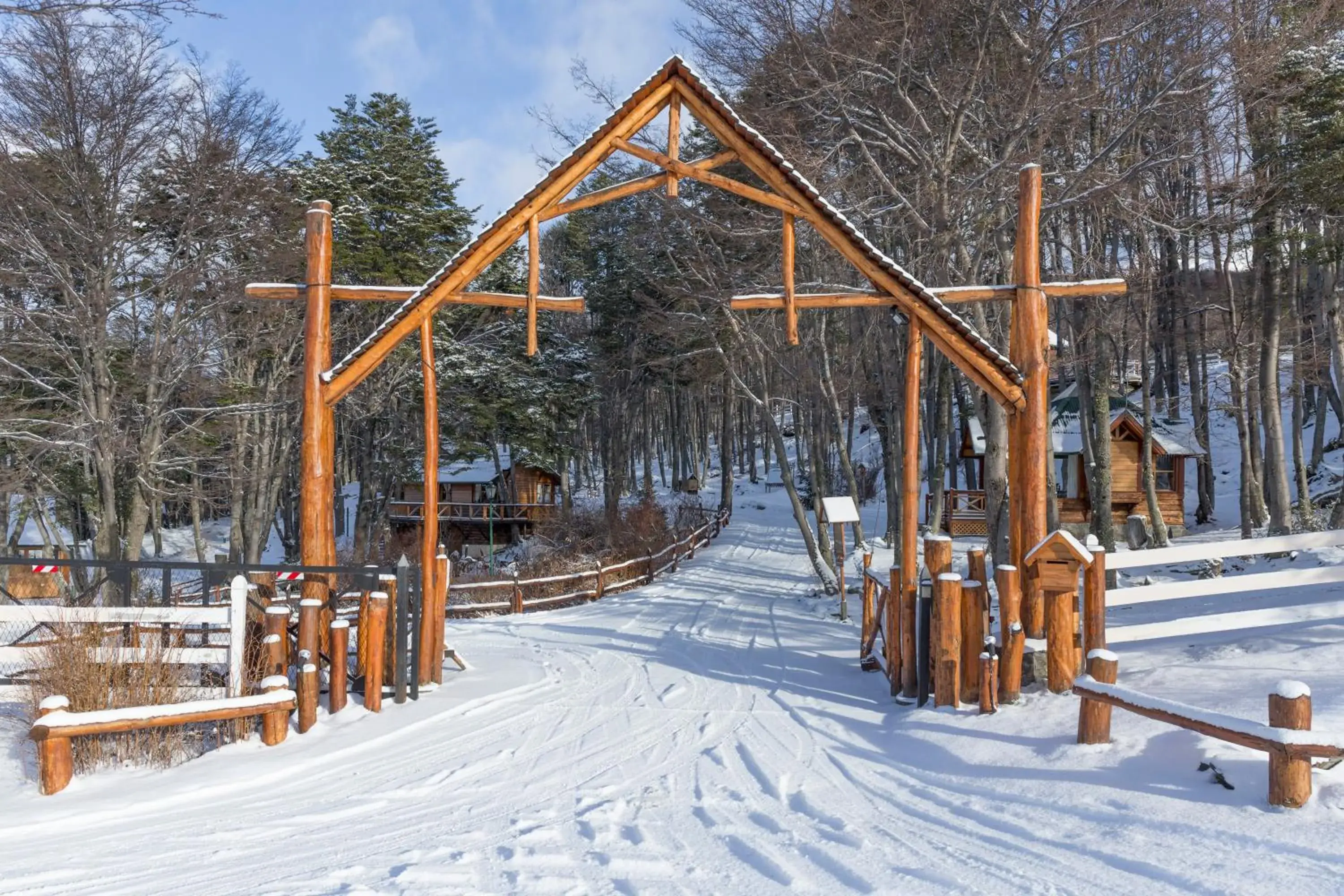 Facade/entrance in Aldea Nevada Facade/entrance in Aldea Nevada