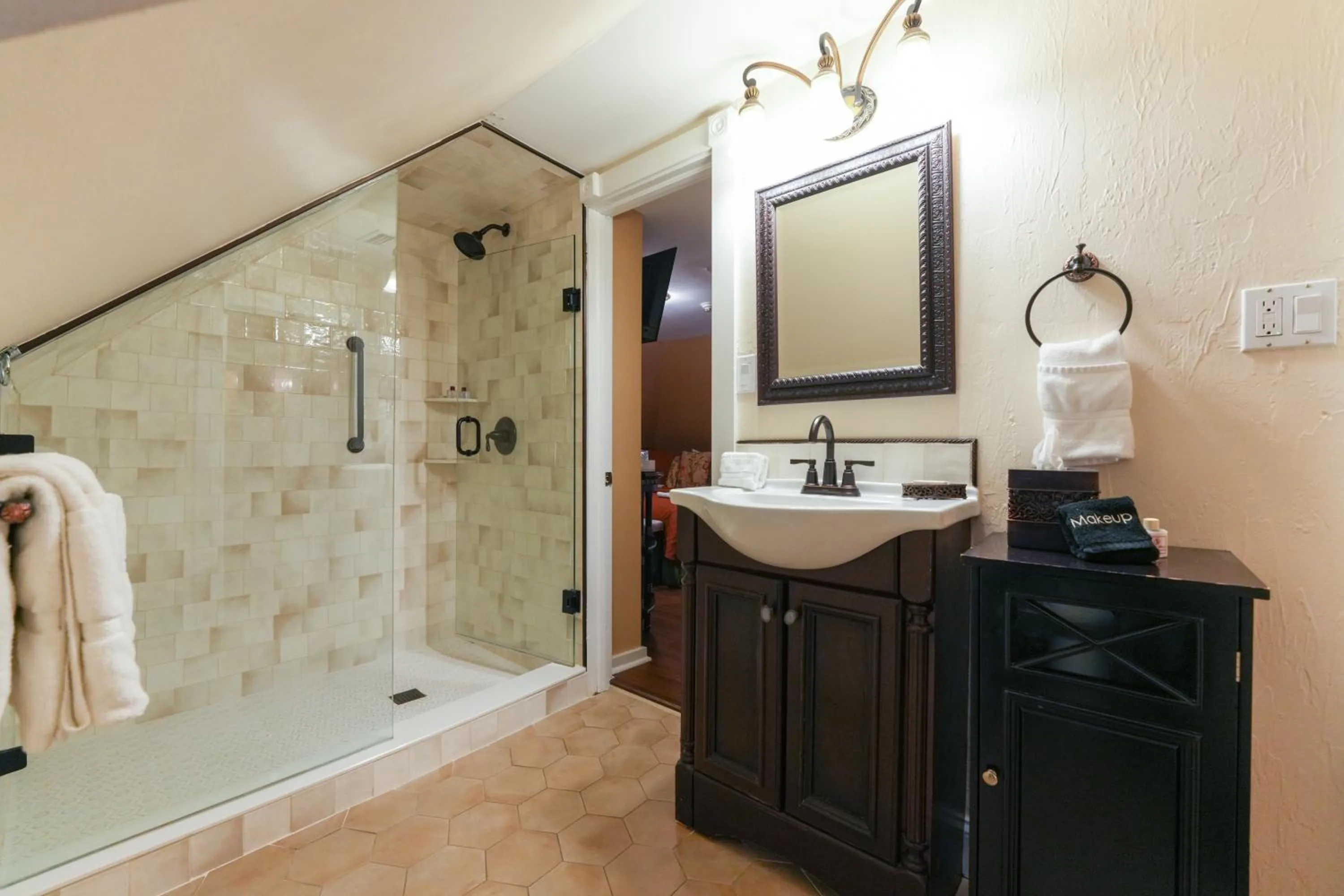 Shower in Casa De Solana Bed and Breakfast