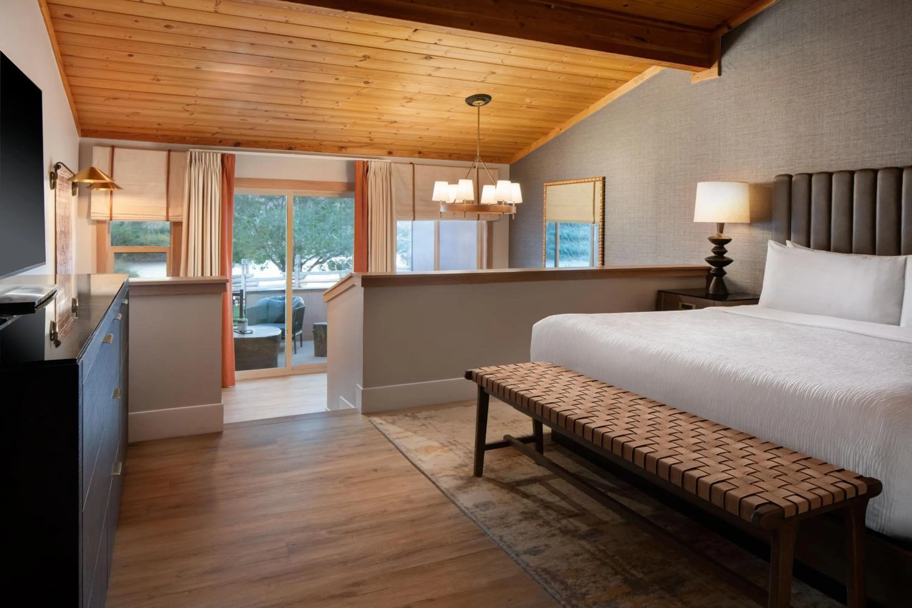 Photo of the whole room, Bed in Red Cliffs Lodge Moab