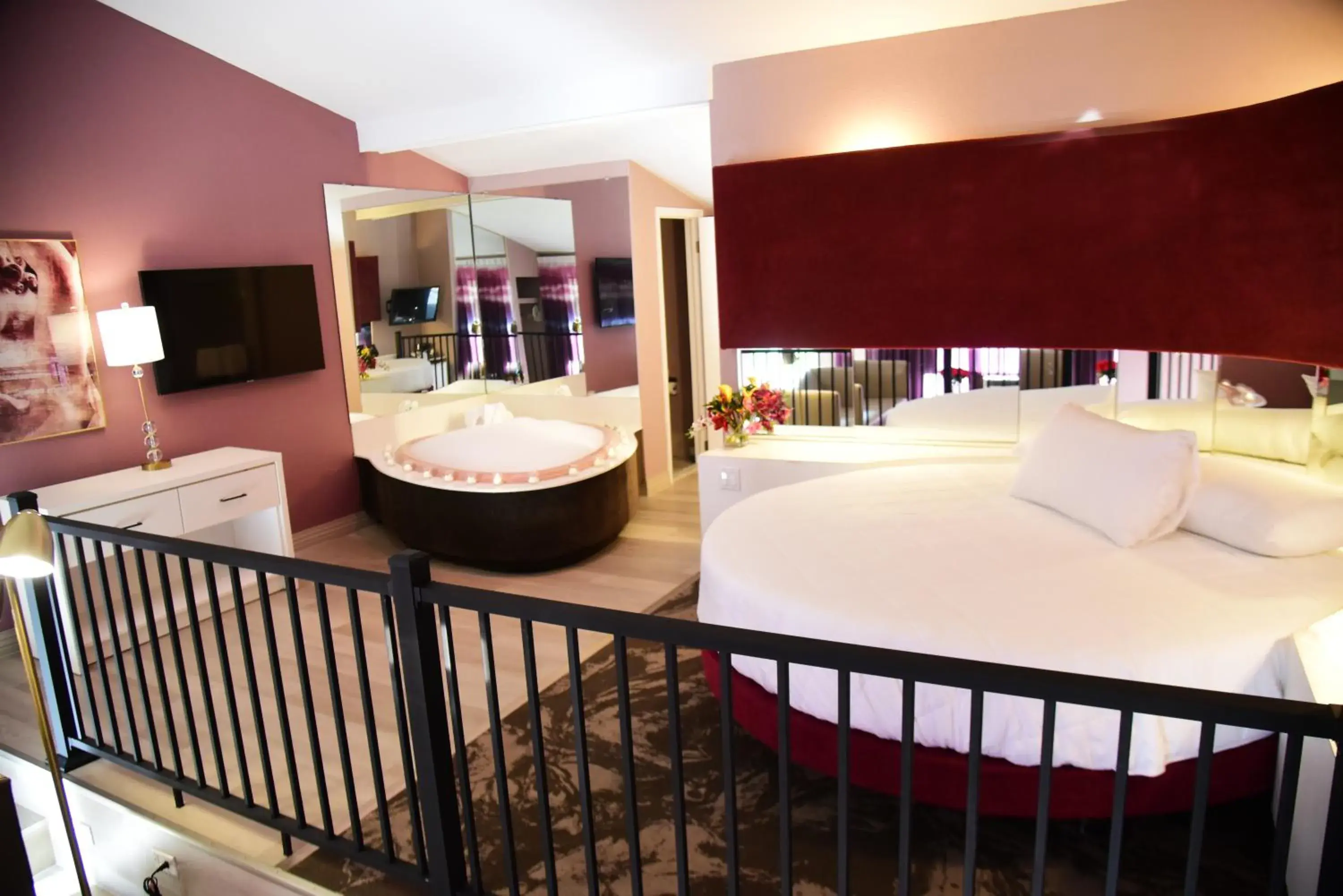 Bed in Cove Haven Resort Bed in Cove Haven Resort