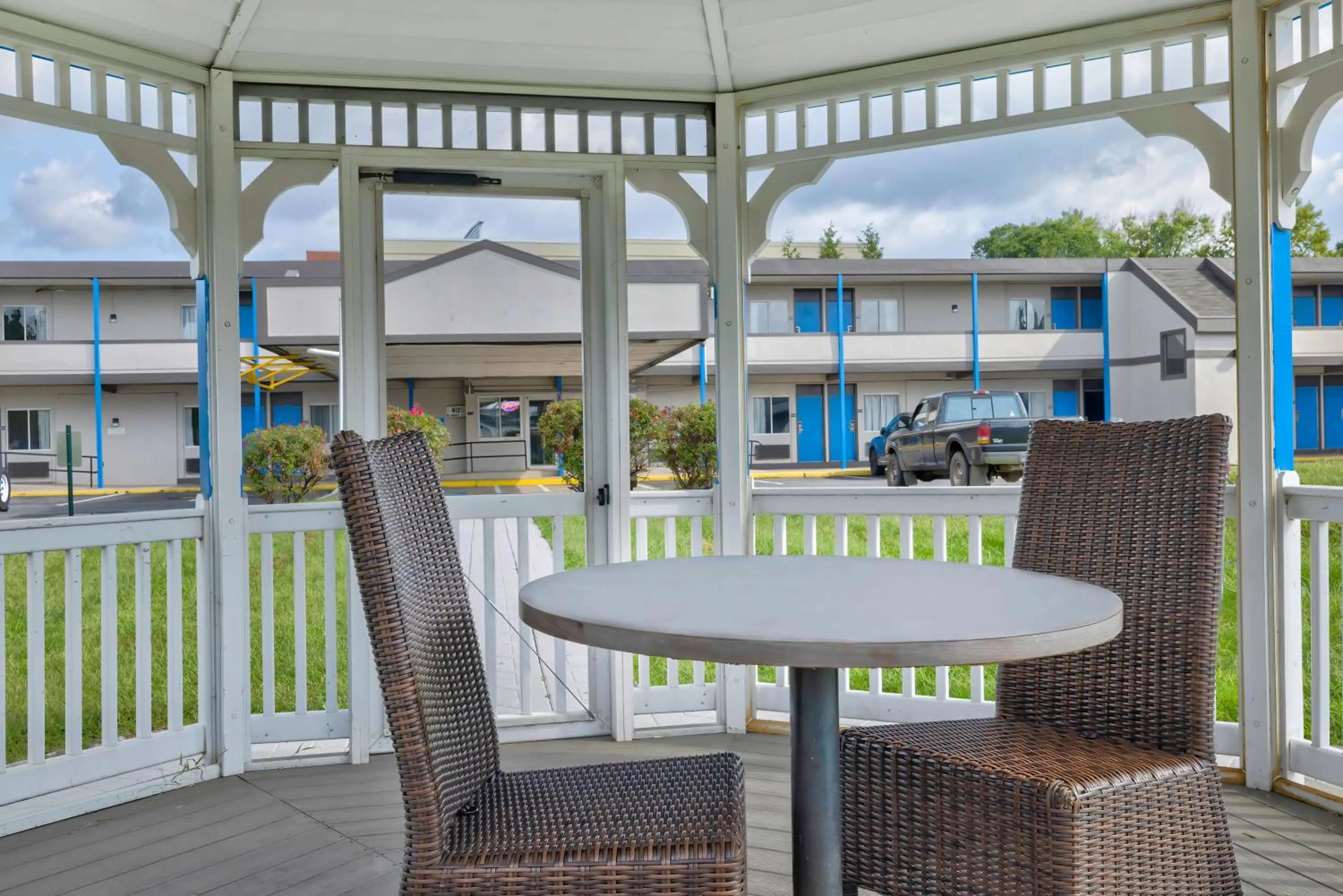 Property building in Motel 6 Harrisburg PA Near PA Expo Center