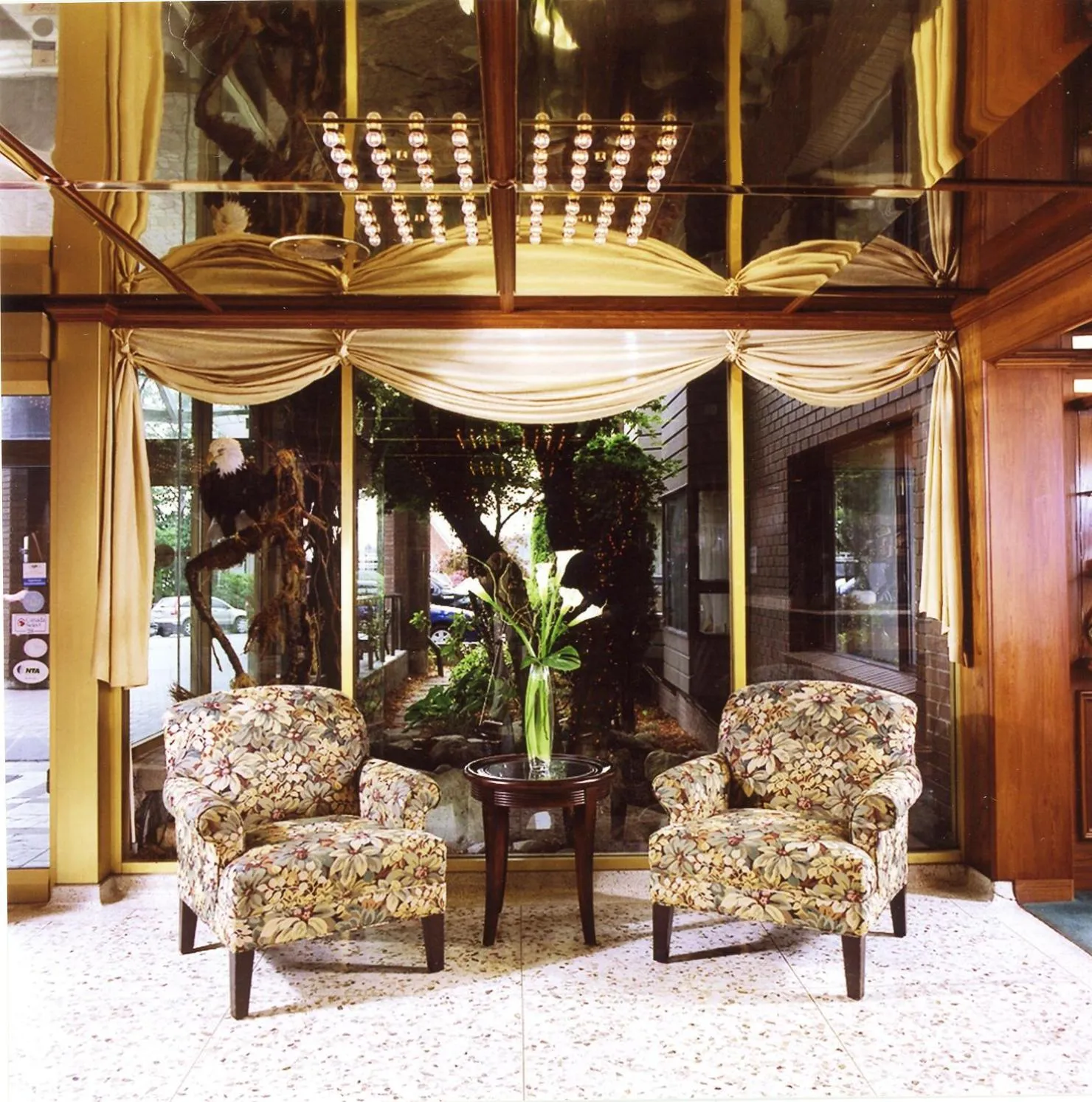 Lobby or reception in Crest Hotel
