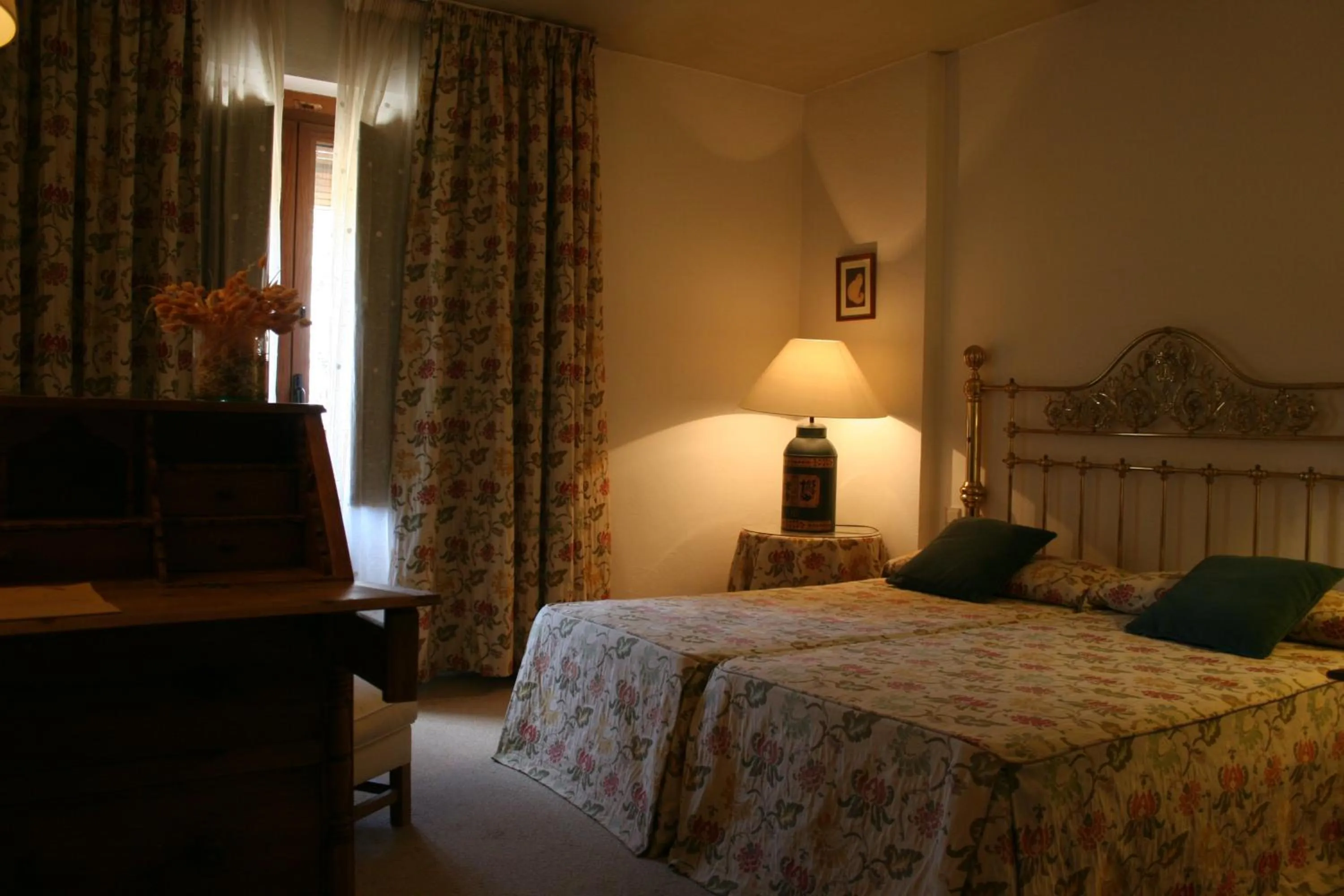 Photo of the whole room, Bed in La Posada de Don Mariano