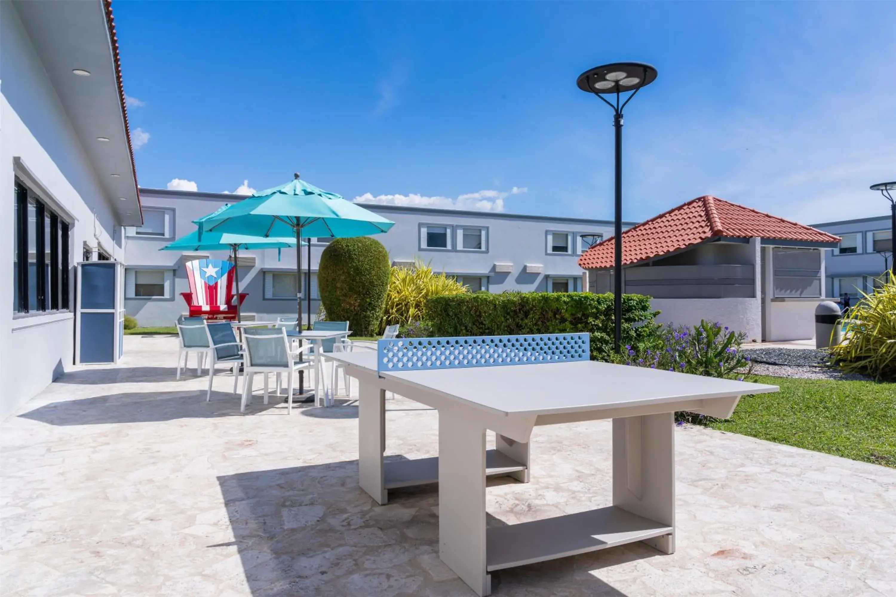 Property building in Spark by Hilton Ponce Property building in Spark by Hilton Ponce