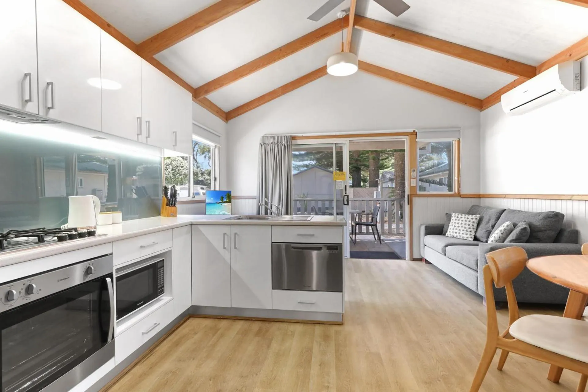 Living room in Kendalls Beach Holiday Park