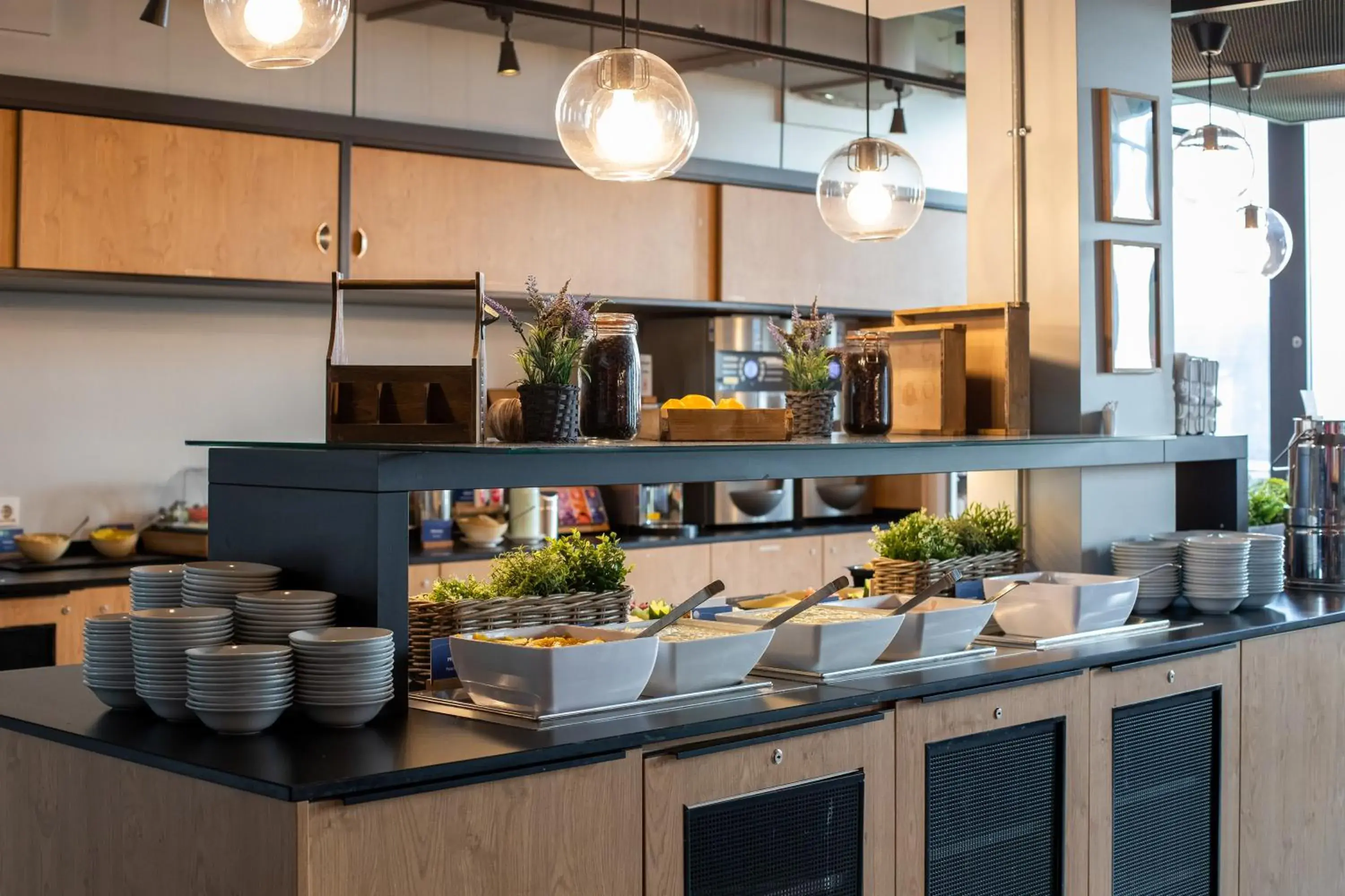 Breakfast in MEININGER Hotel Berlin Tiergarten Breakfast in MEININGER Hotel Berlin Tiergarten