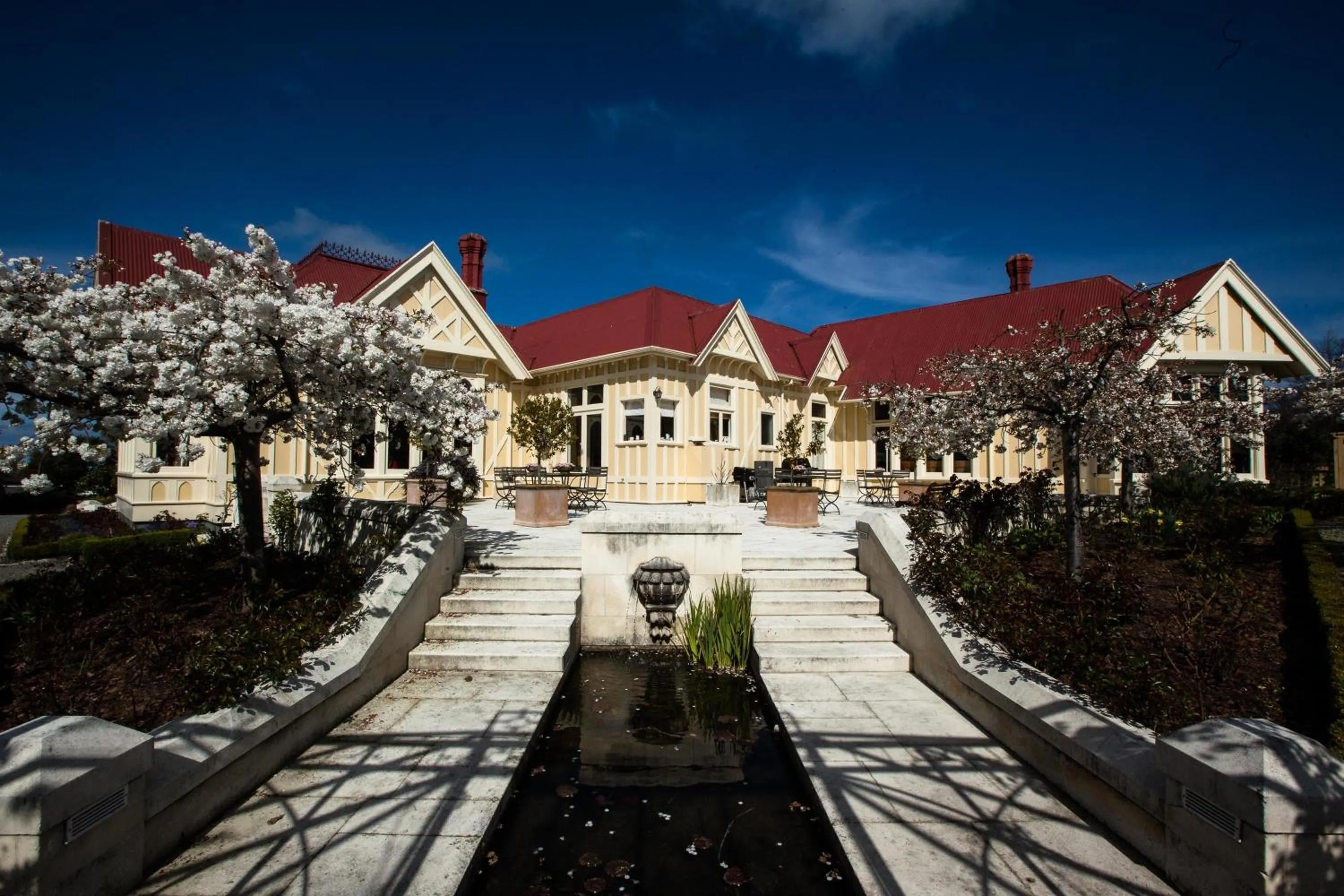 Facade/entrance in Pen-y-bryn Lodge