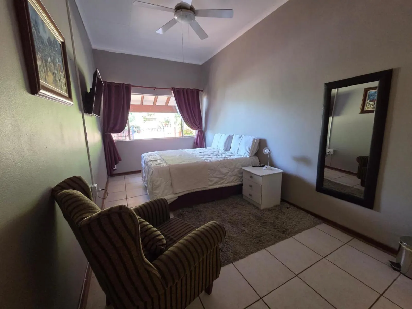 Two-Bedroom Chalet in Lala Bela Guest House