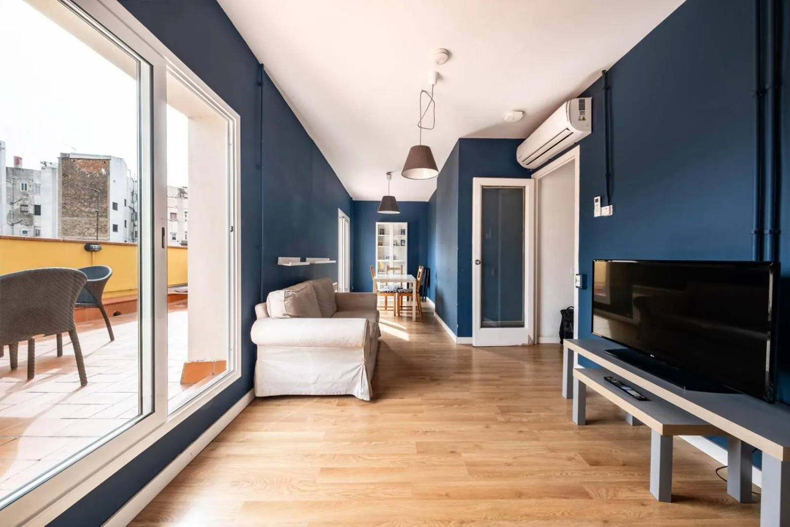 Living room in AinB Barcelona Sants Apartments