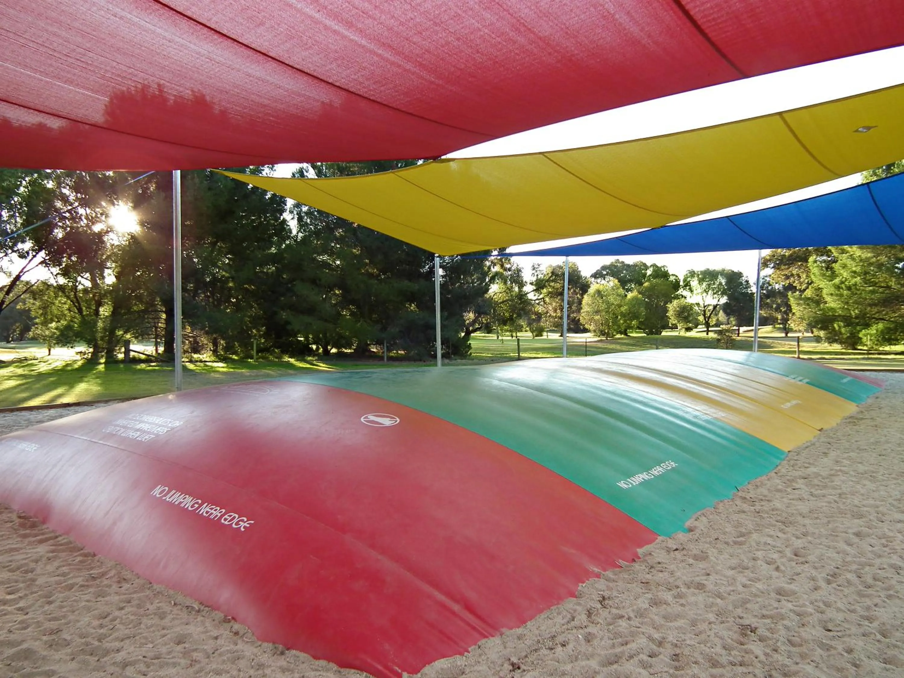 Entertainment in Cobram Barooga Golf Resort