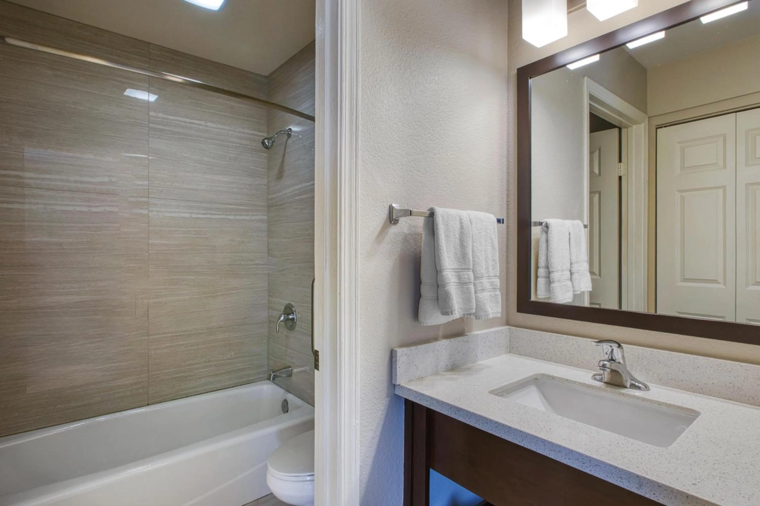 Bathroom in Best Western North Phoenix Hotel