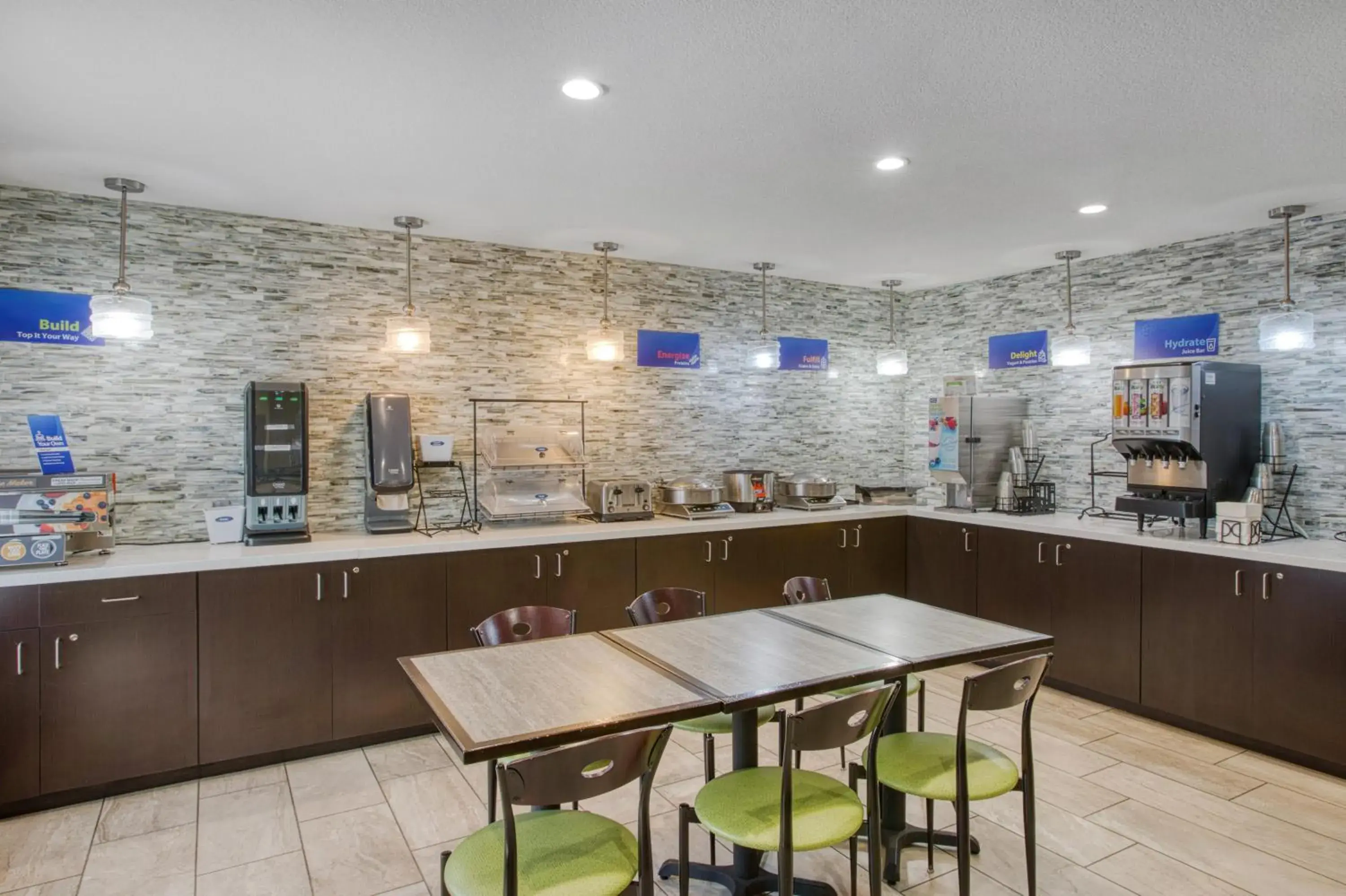 Breakfast in Best Western North Phoenix Hotel Breakfast in Best Western North Phoenix Hotel