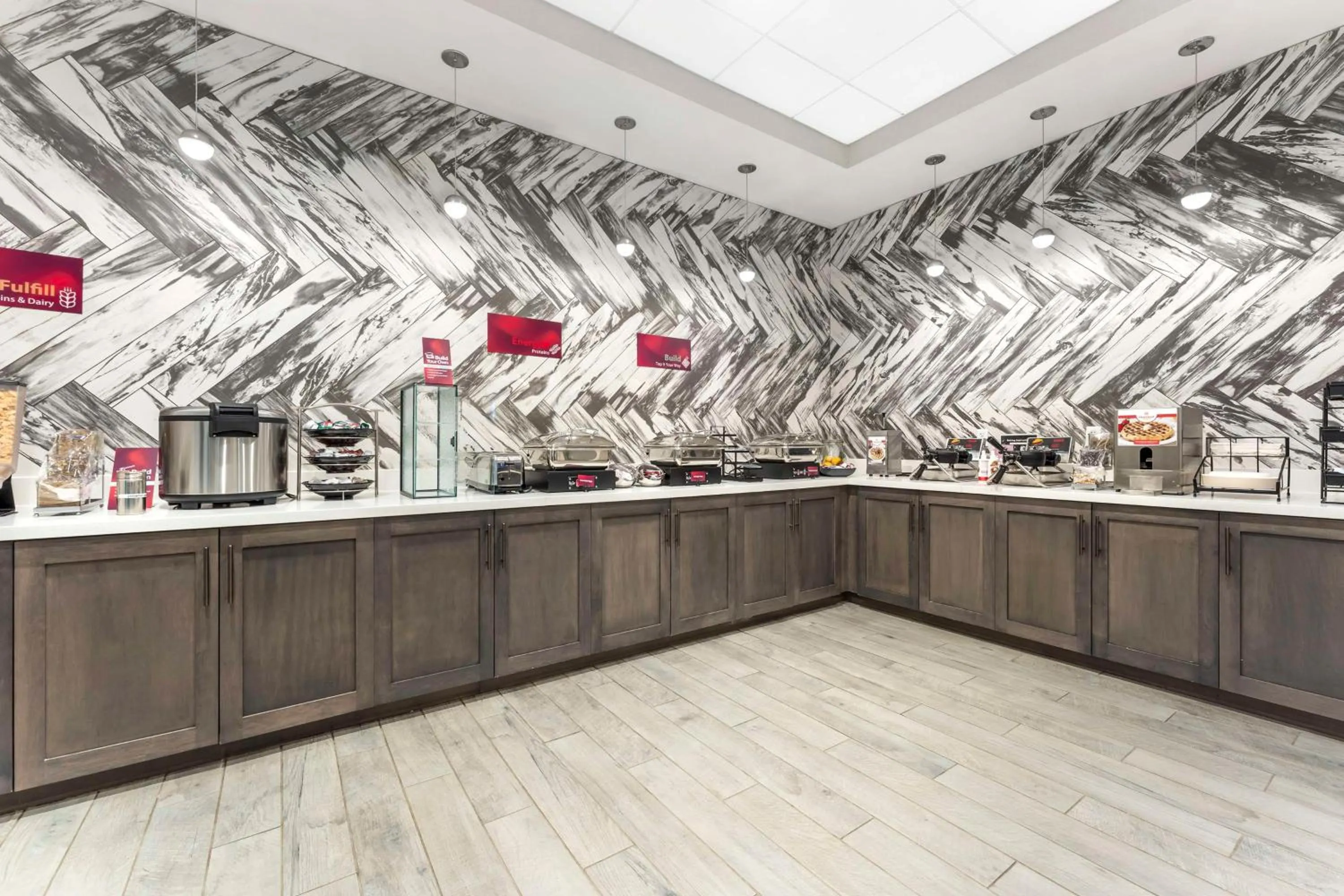 Breakfast in Best Western Plus Cranberry-Pittsburgh North