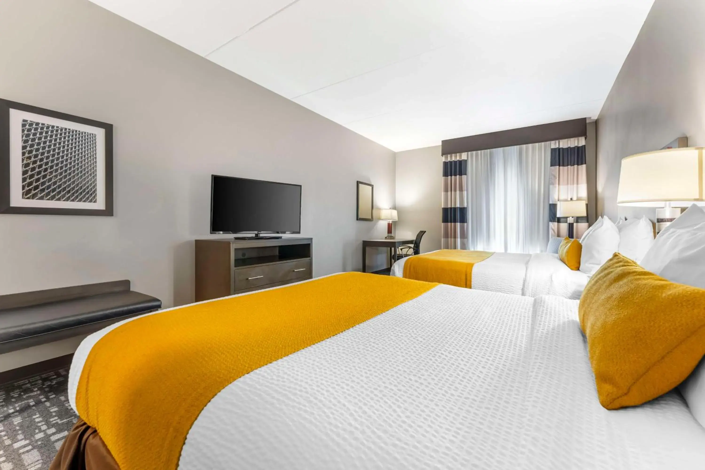 Bedroom, Bed in Best Western Plus Cranberry-Pittsburgh North Bedroom, Bed in Best Western Plus Cranberry-Pittsburgh North