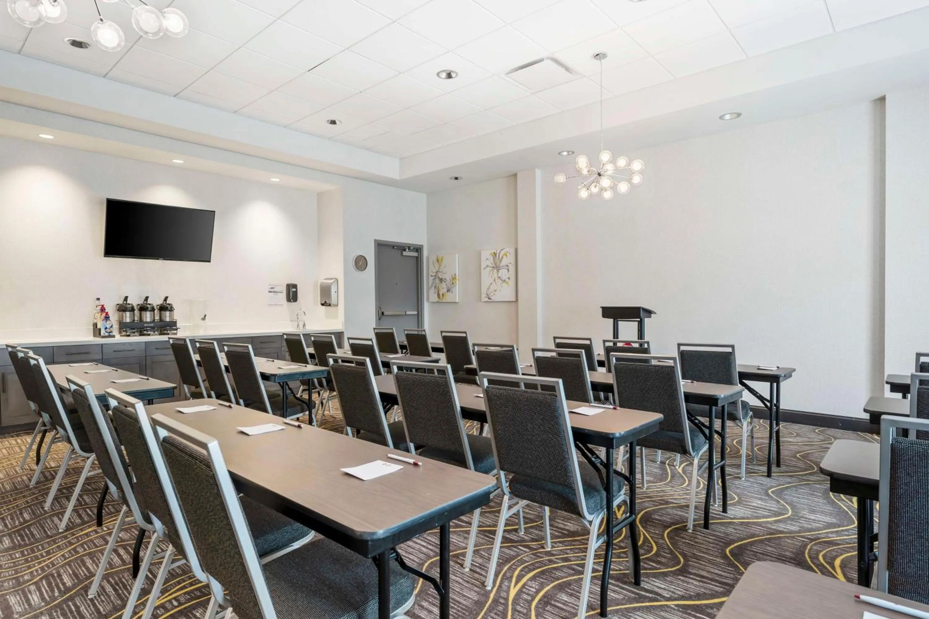 Meeting/conference room in Best Western Plus Cranberry-Pittsburgh North