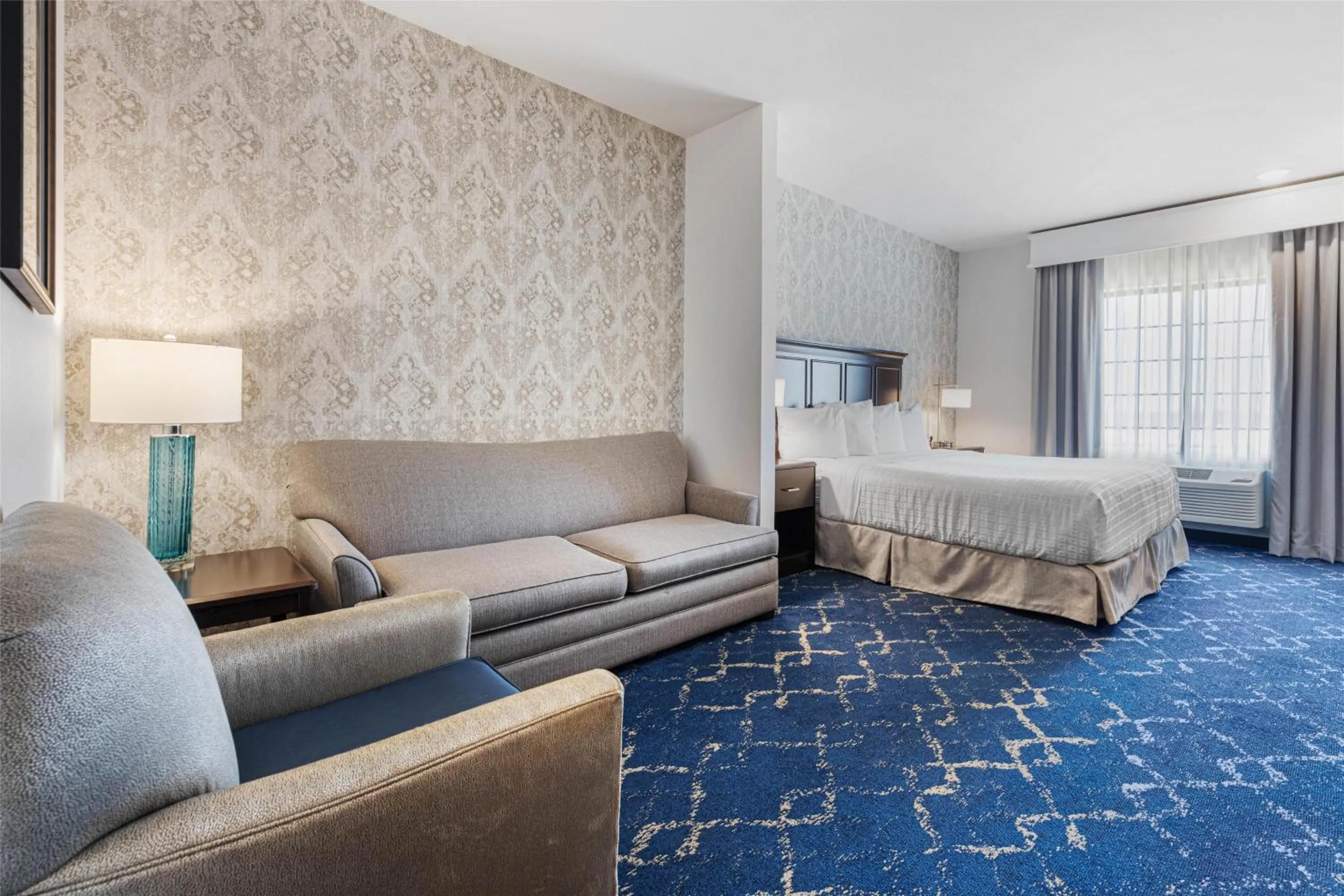 Photo of the whole room, Bed in Best Western Plus New Richmond Inn & Suites