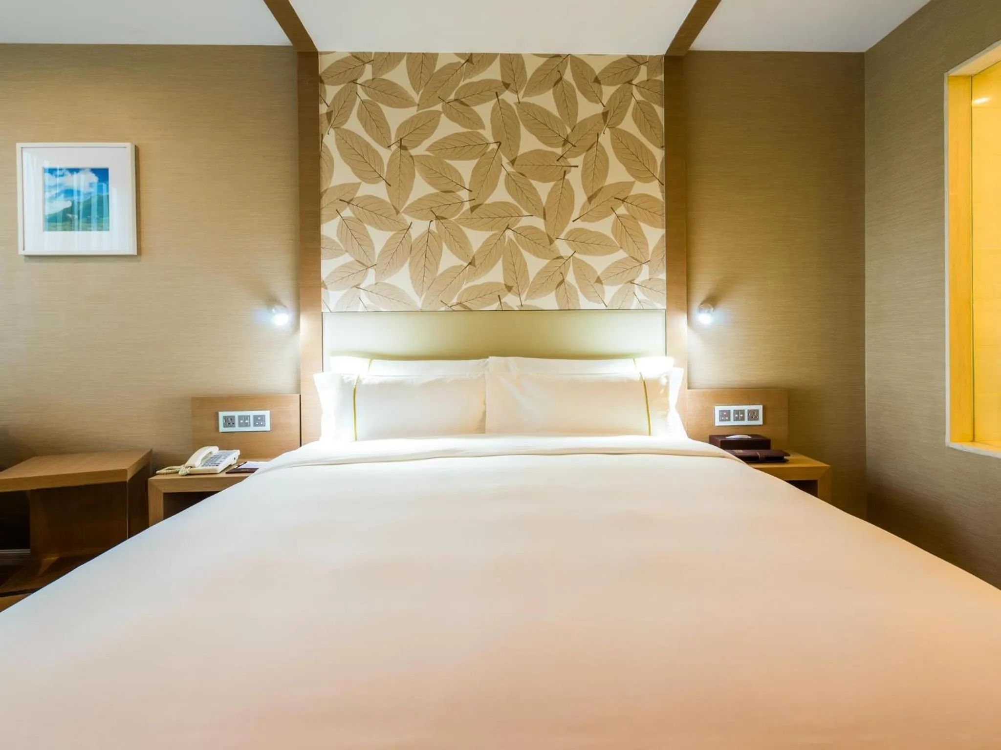 bunk bed, Bed in China Mayors Plaza