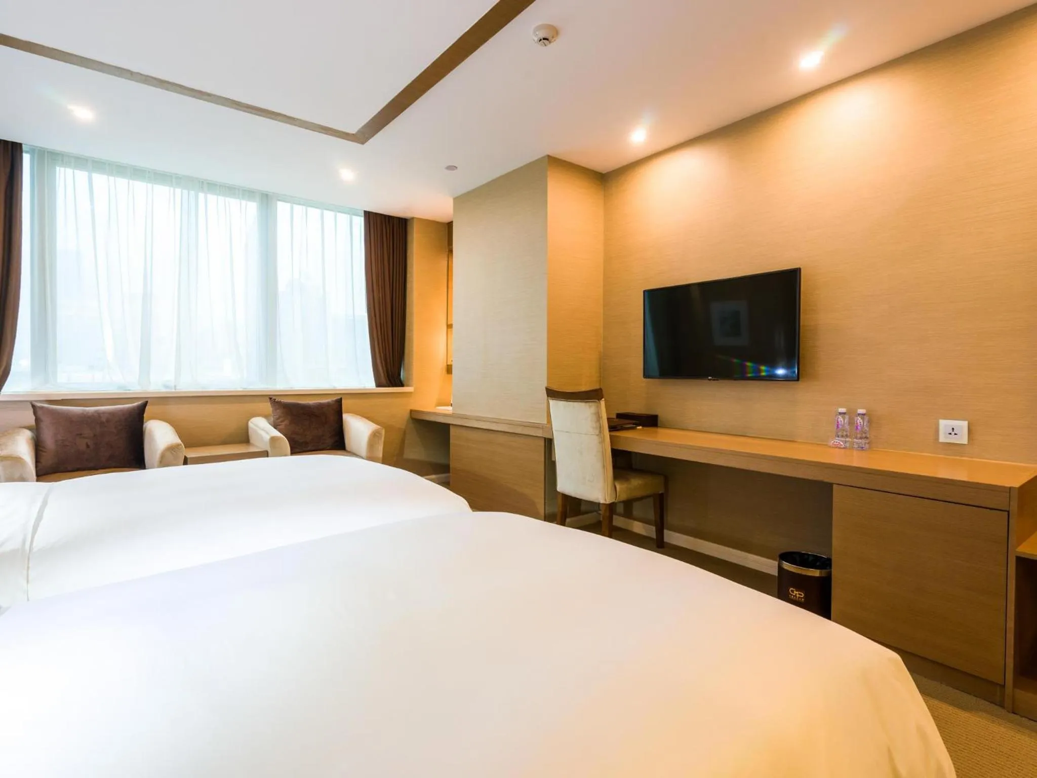 bunk bed, Bed in China Mayors Plaza