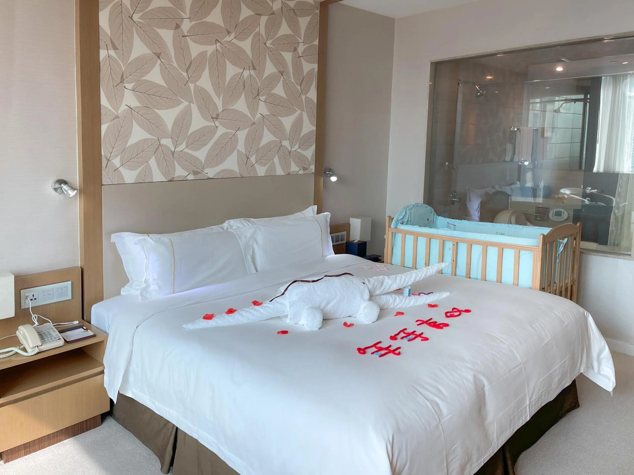 Bed in China Mayors Plaza