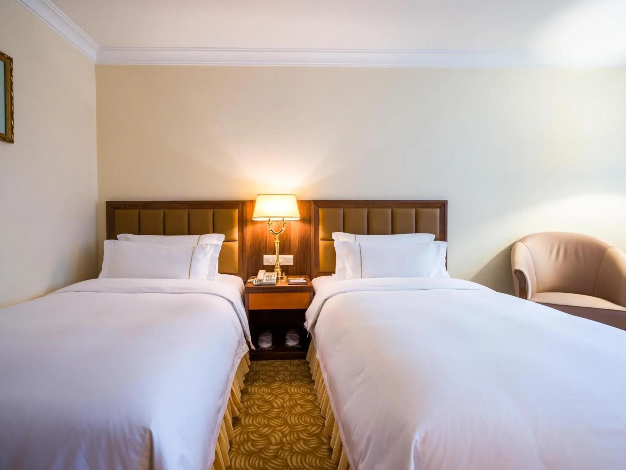 bunk bed, Bed in China Mayors Plaza