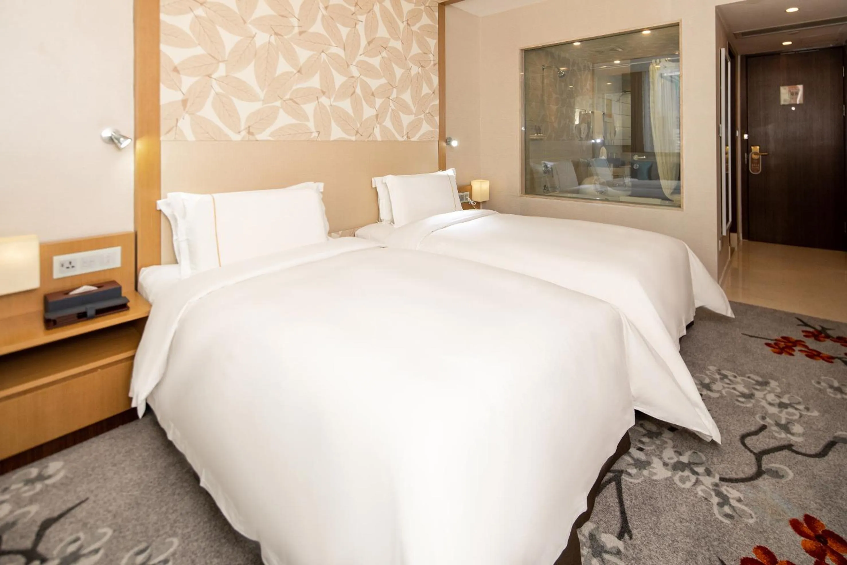 Bed in China Mayors Plaza