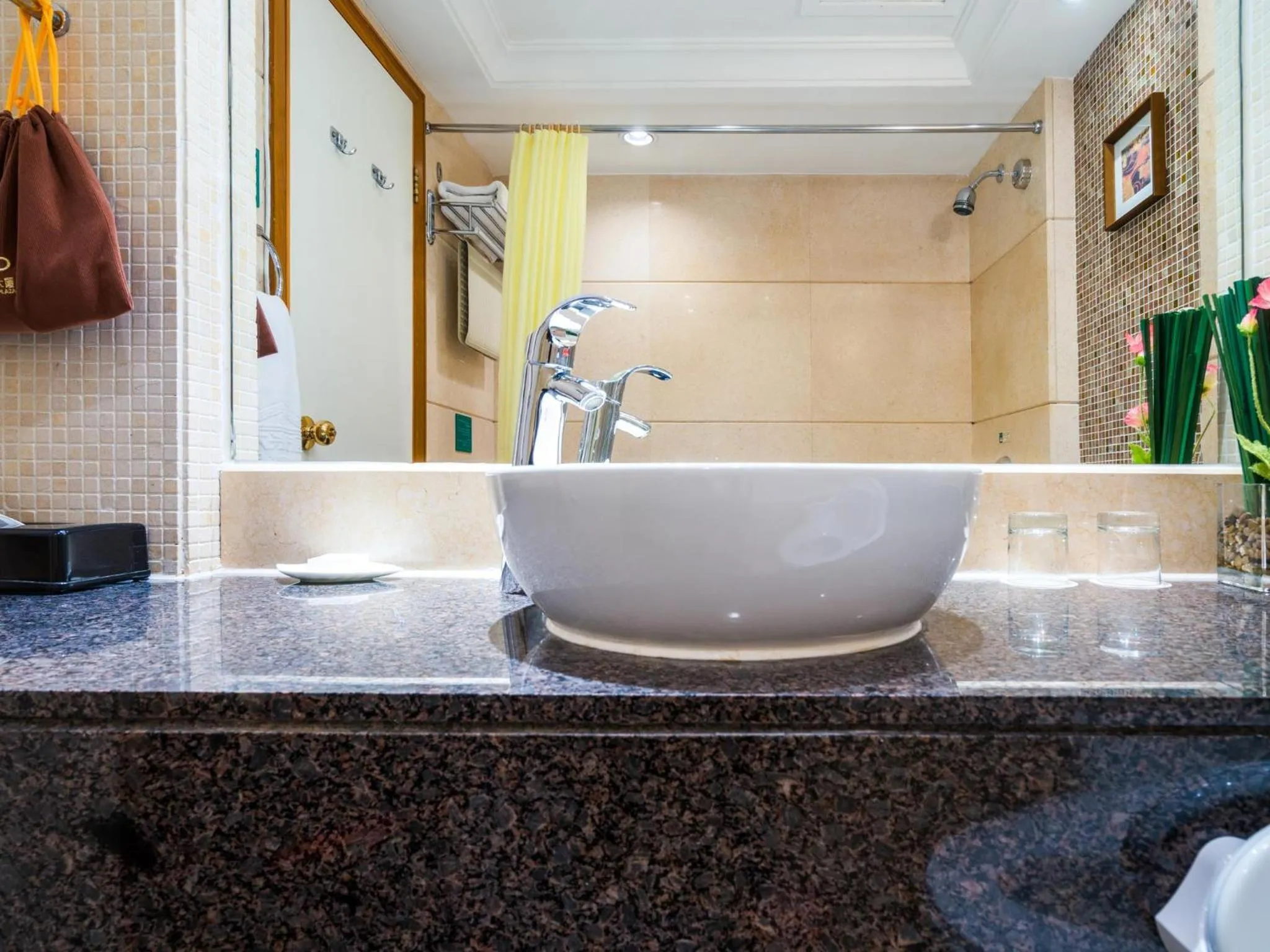 Bathroom in China Mayors Plaza