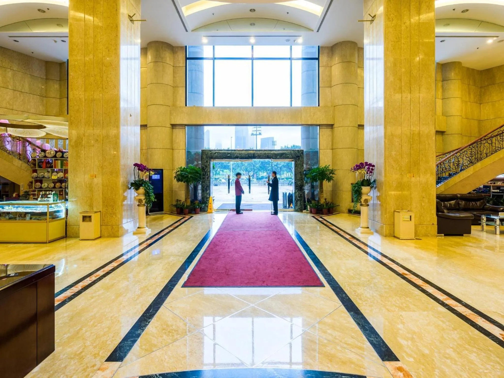 Lobby or reception in China Mayors Plaza