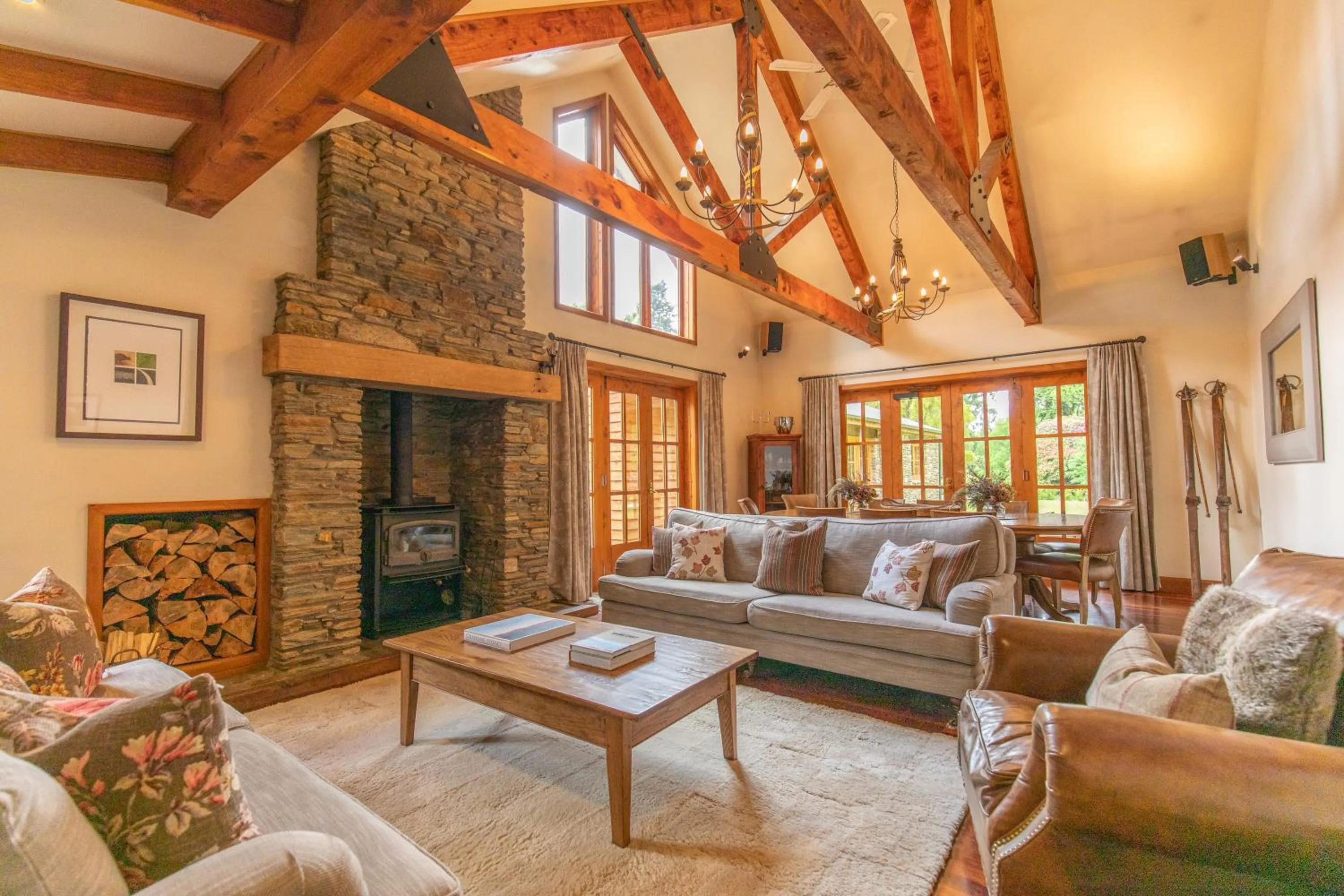 Wanaka Homestead Lodge & Cottages