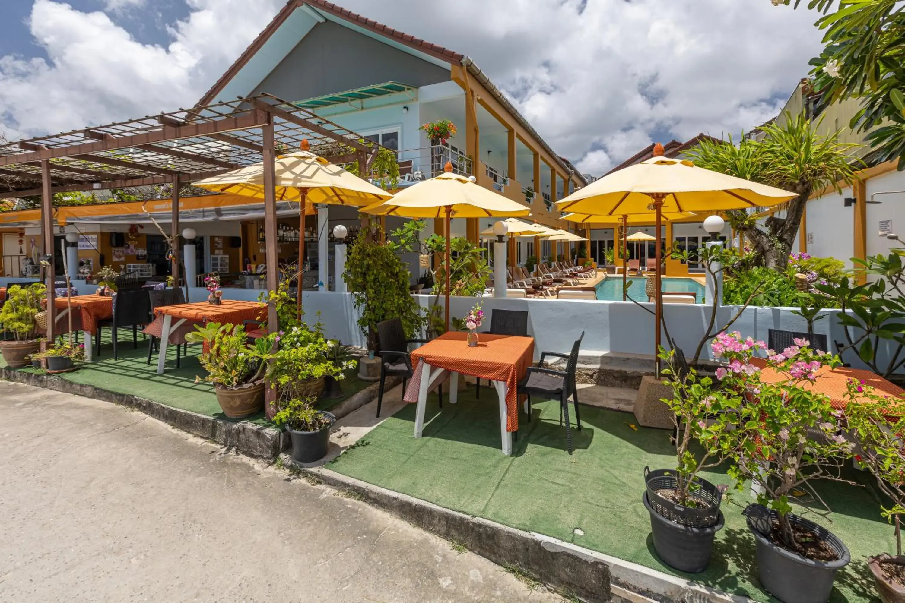 Restaurant/places to eat in Kamala Dreams Restaurant/places to eat in Kamala Dreams