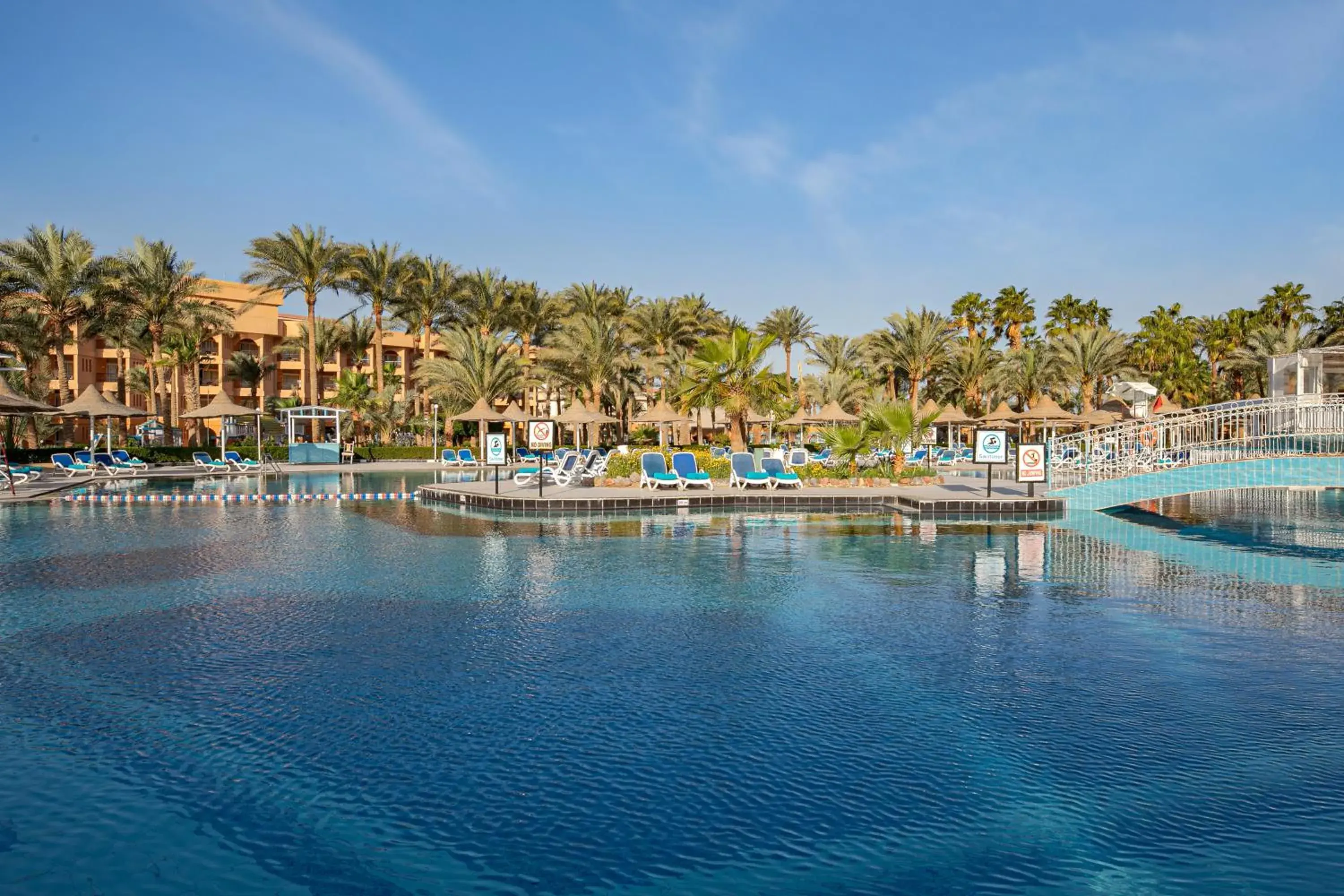 Pool view in Giftun Azur Resort Pool view in Giftun Azur Resort