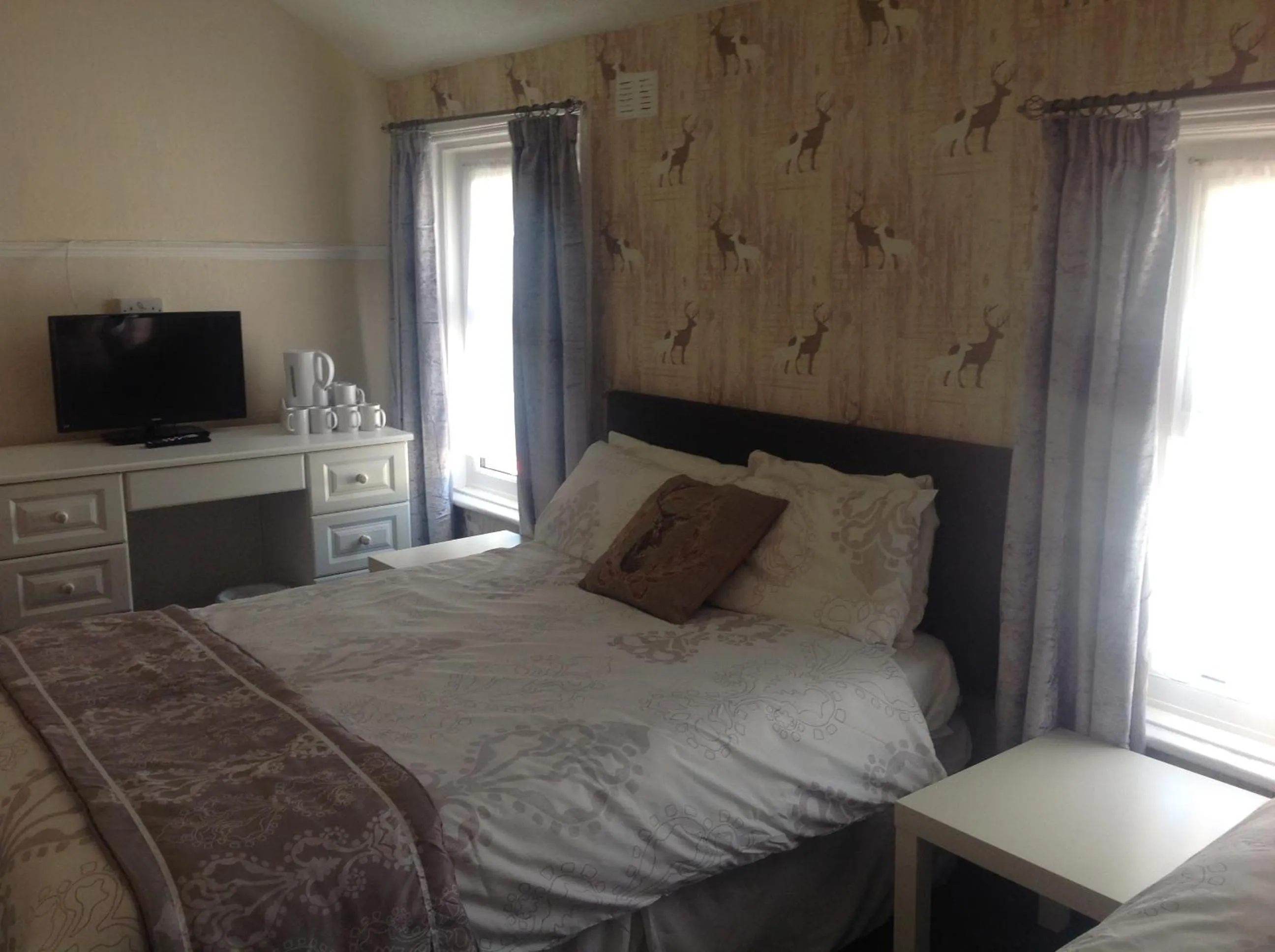 Bedroom, Bed in Talbot House