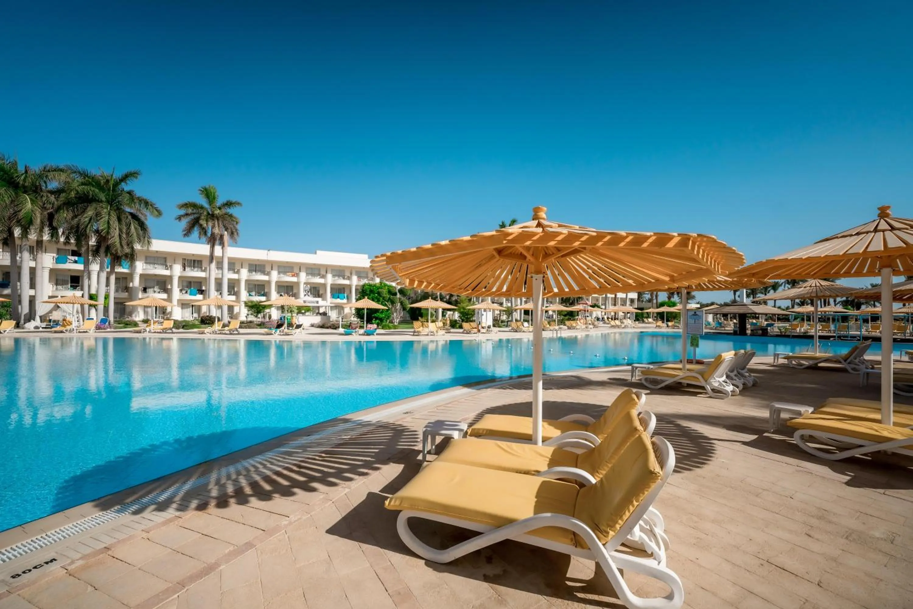 Swimming pool in Labranda Royal Makadi