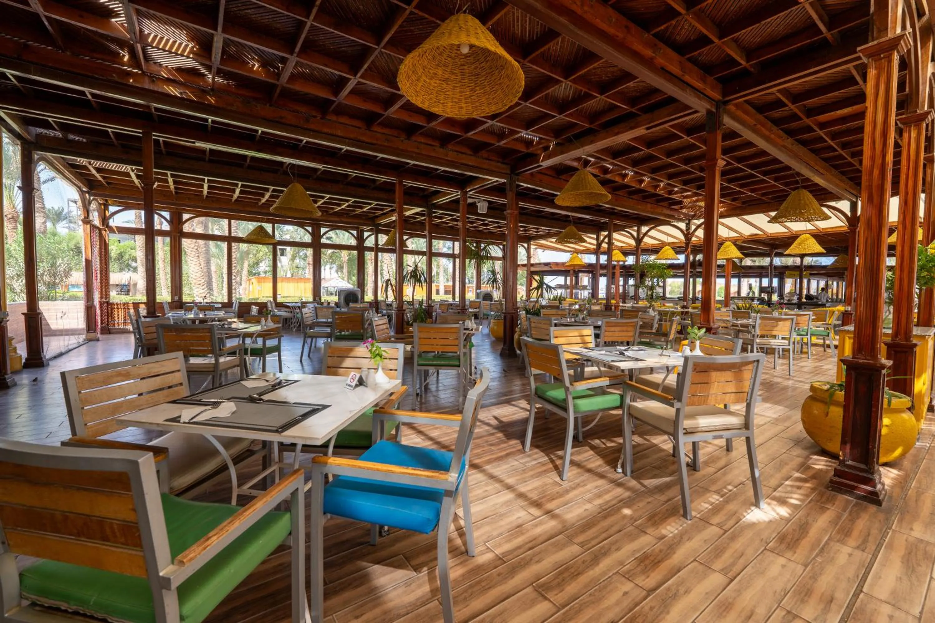 Restaurant/places to eat in JAZ Royal Palmariva