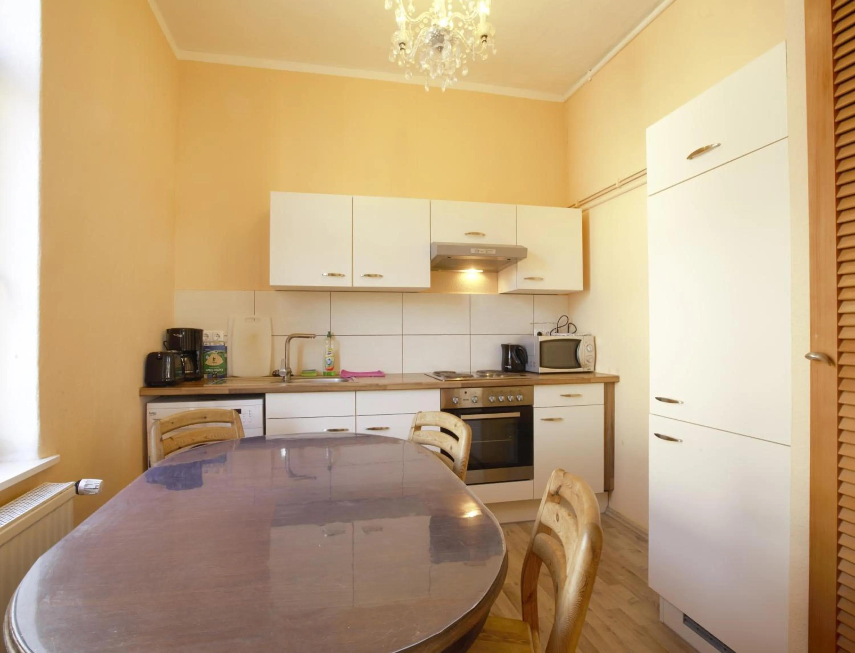 English Romance University