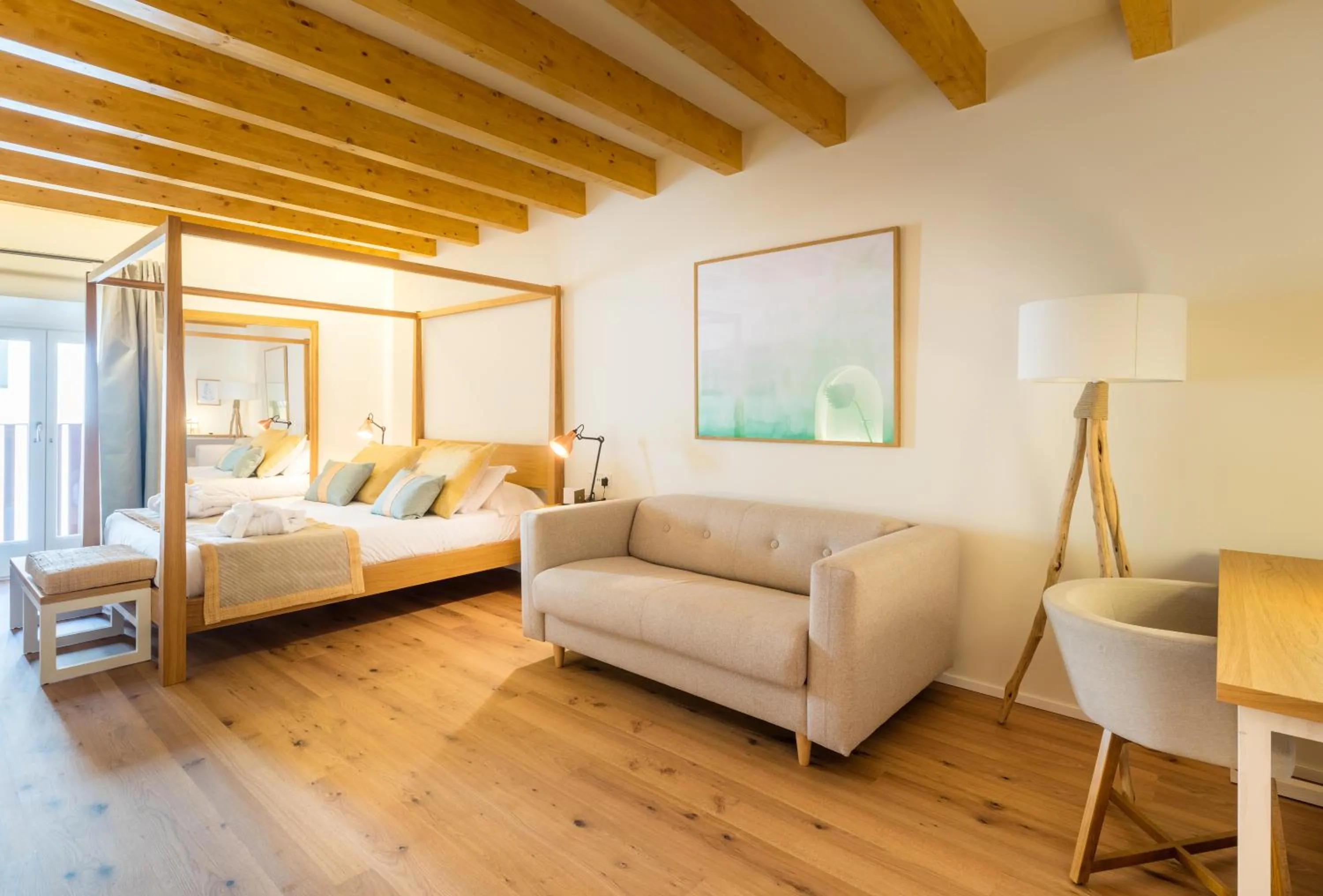 Living room, Bed in Forum Boutique Hotel & Spa - Adults Only