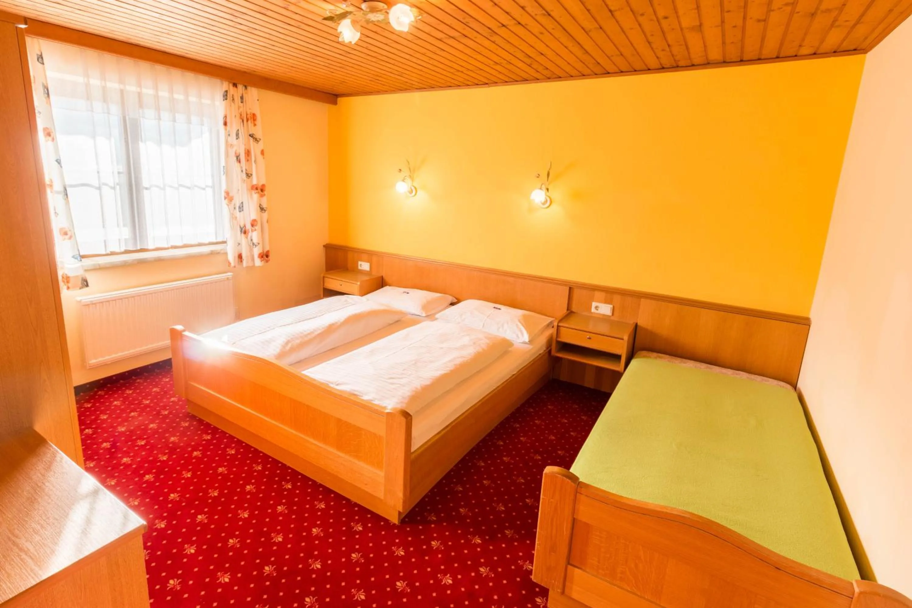 Photo of the whole room, Bed in Hotel Weissenstein