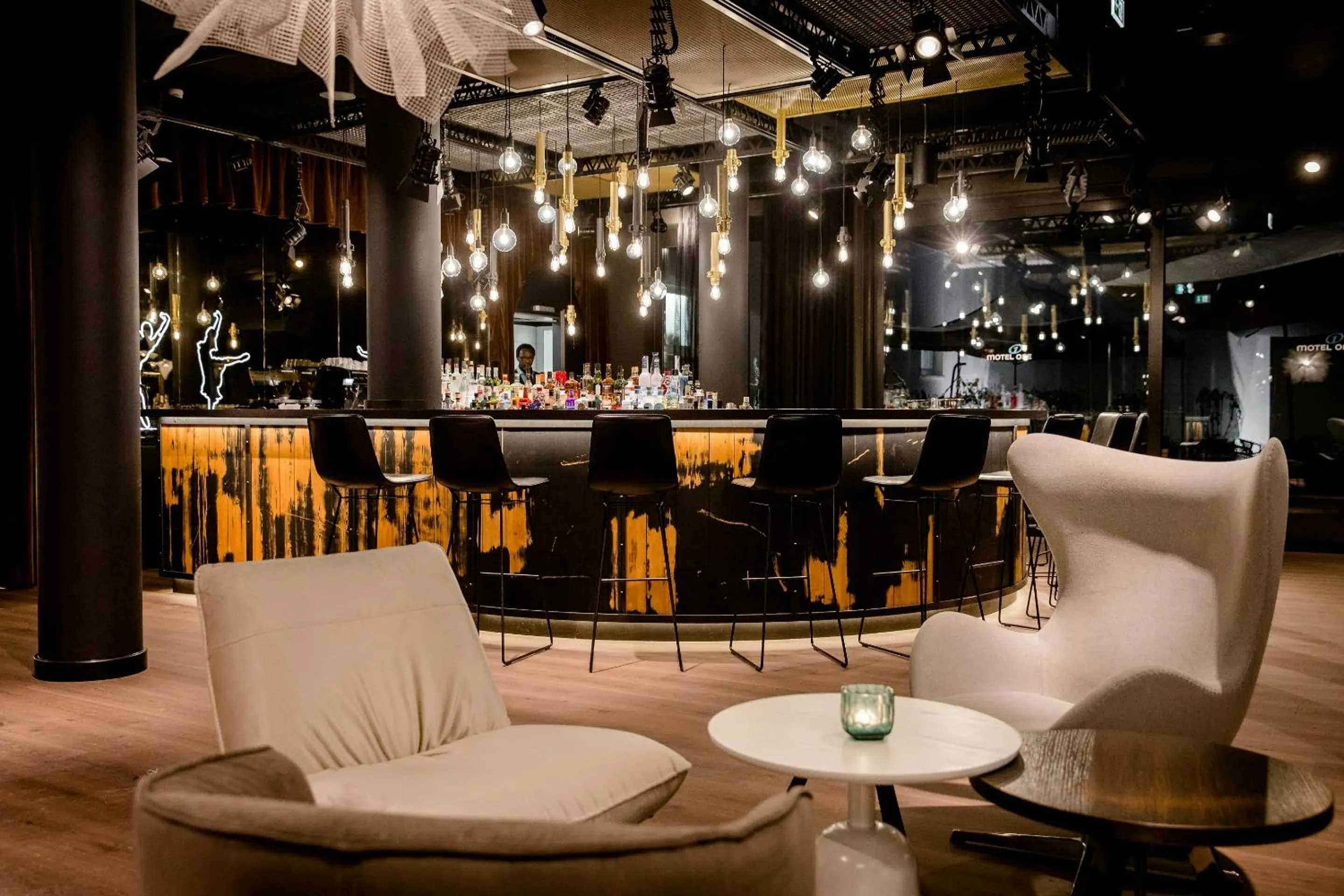 Lounge or bar in Motel One Stuttgart-Mitte