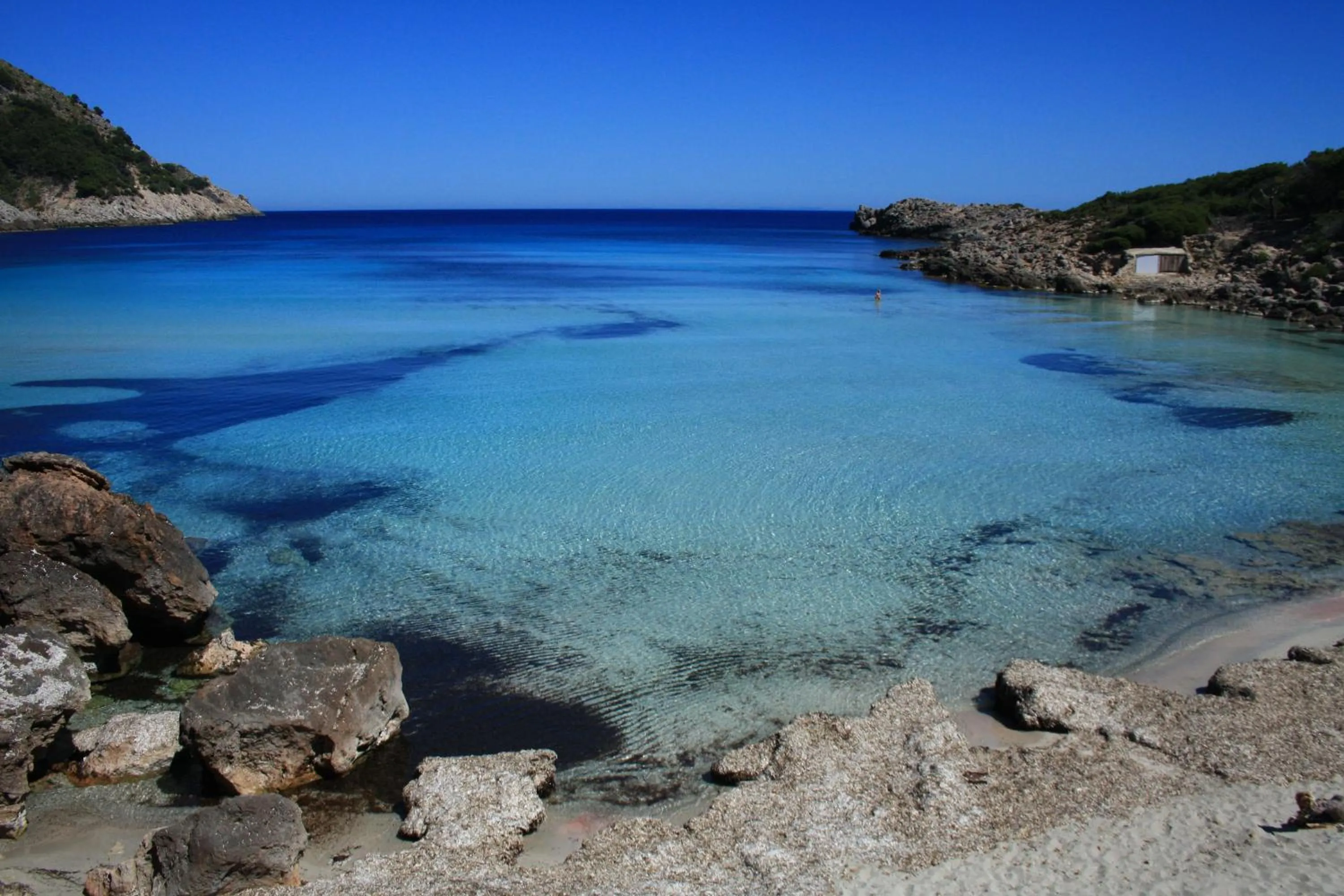 Area and facilities in Apartaments La Perla Negra